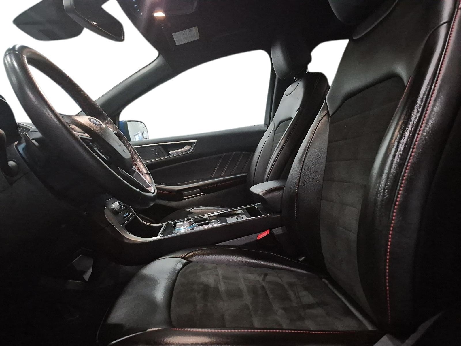 2022 Ford Edge ST Line