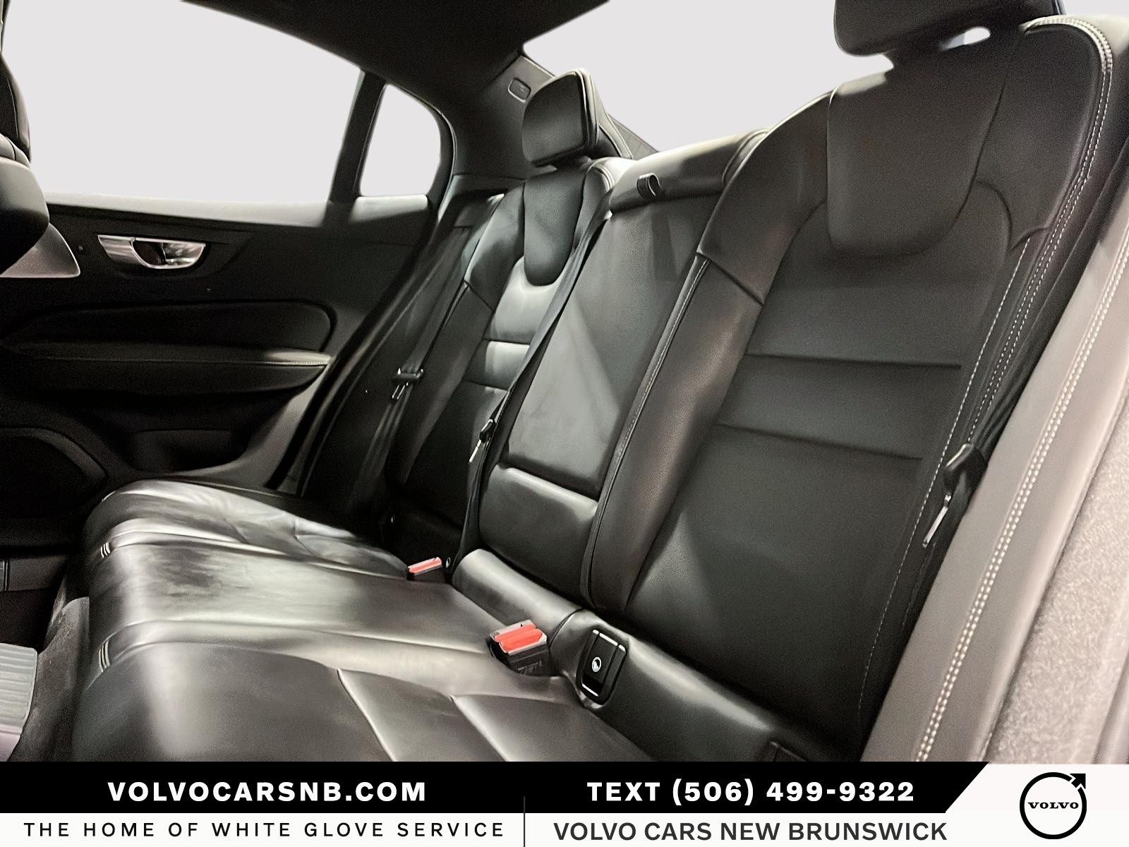 2025 Volvo S60 Plug-In Hybrid T8 Ultra Black Edition