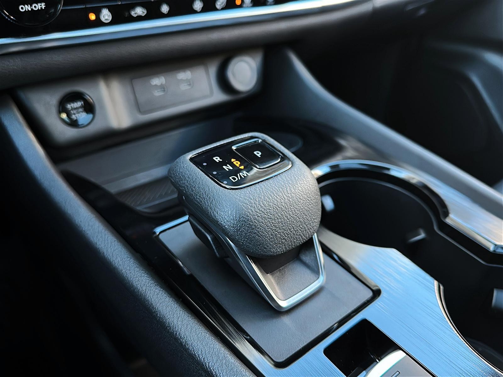 2025 Nissan Rogue SV Moonroof