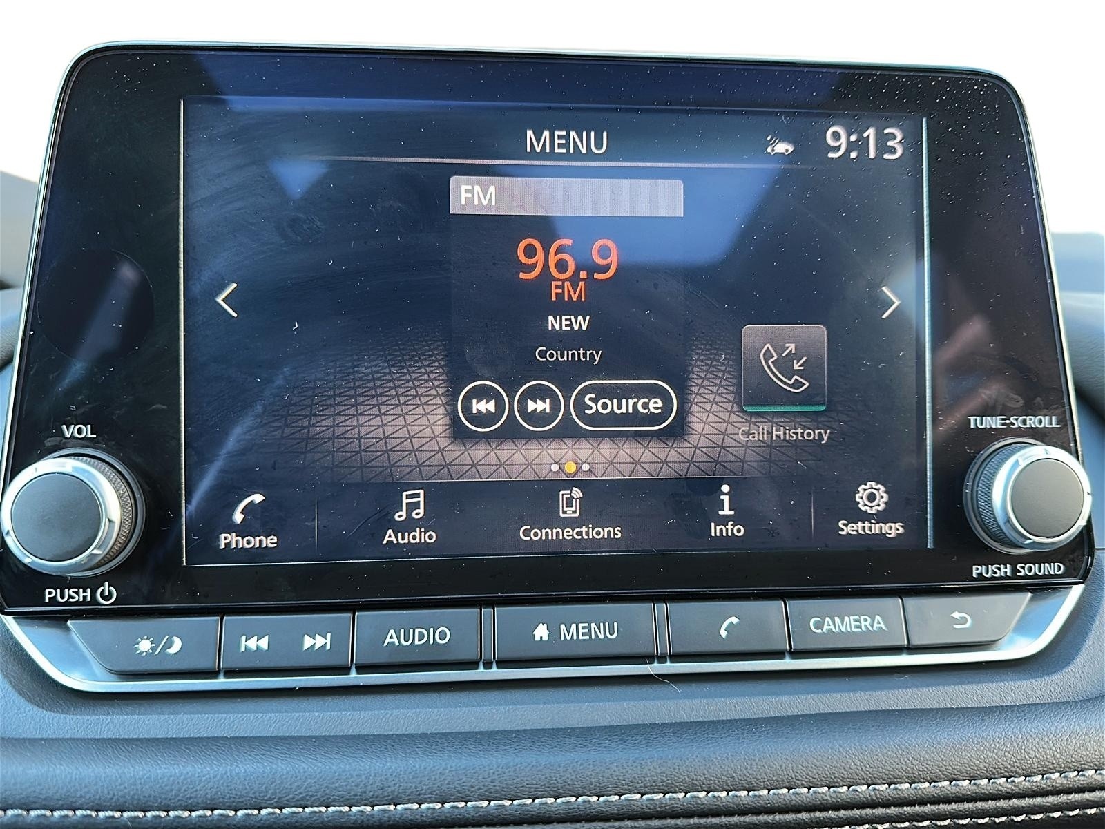 2025 Nissan Rogue SV Moonroof