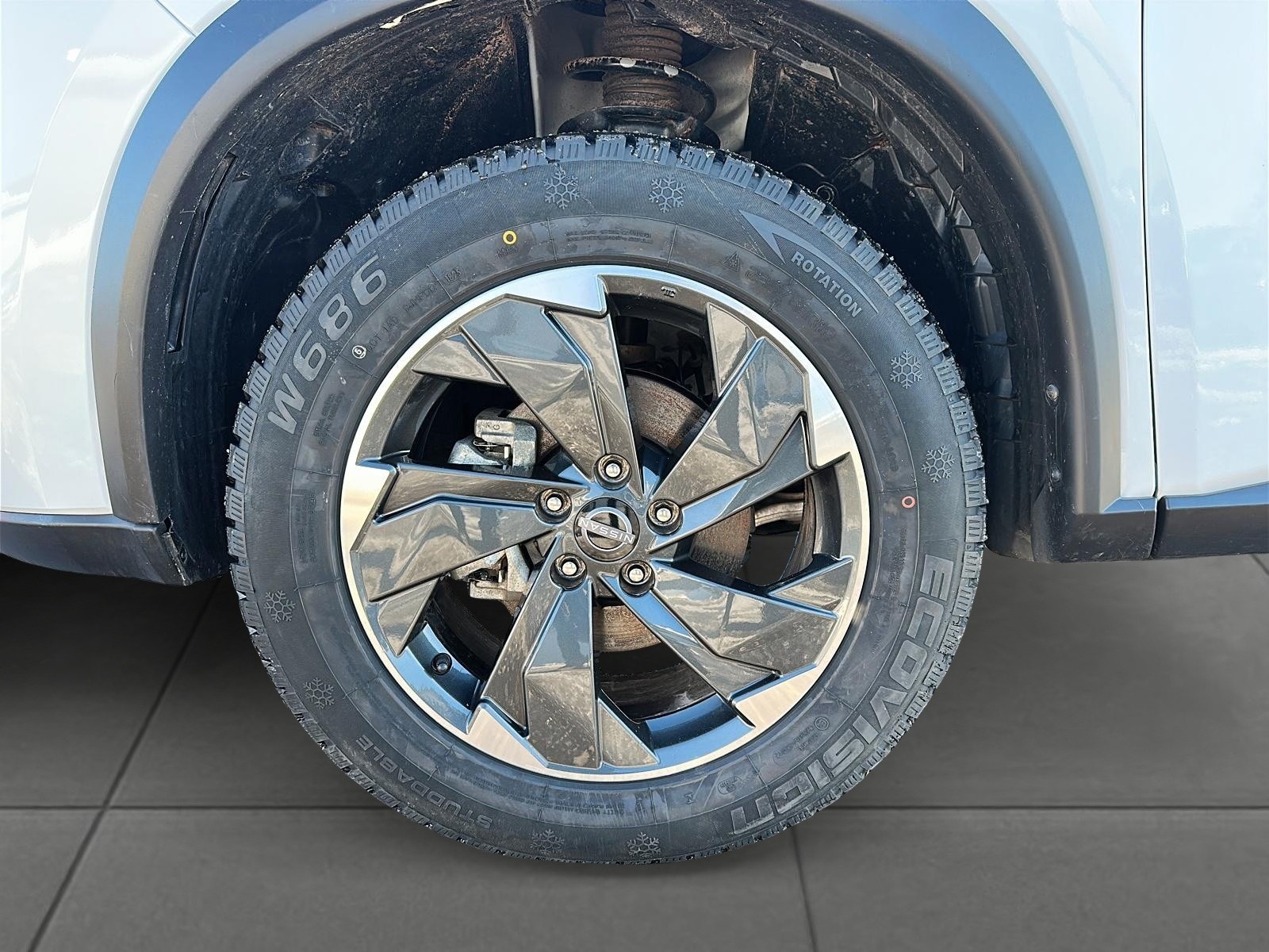 2025 Nissan Rogue SV Moonroof