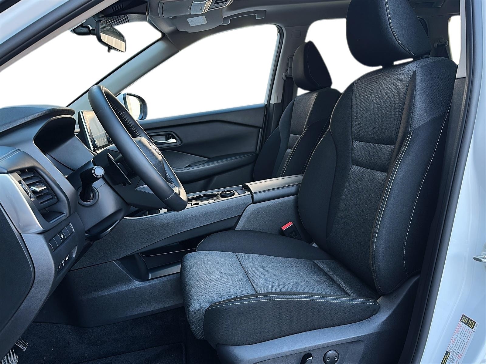 2025 Nissan Rogue SV Moonroof