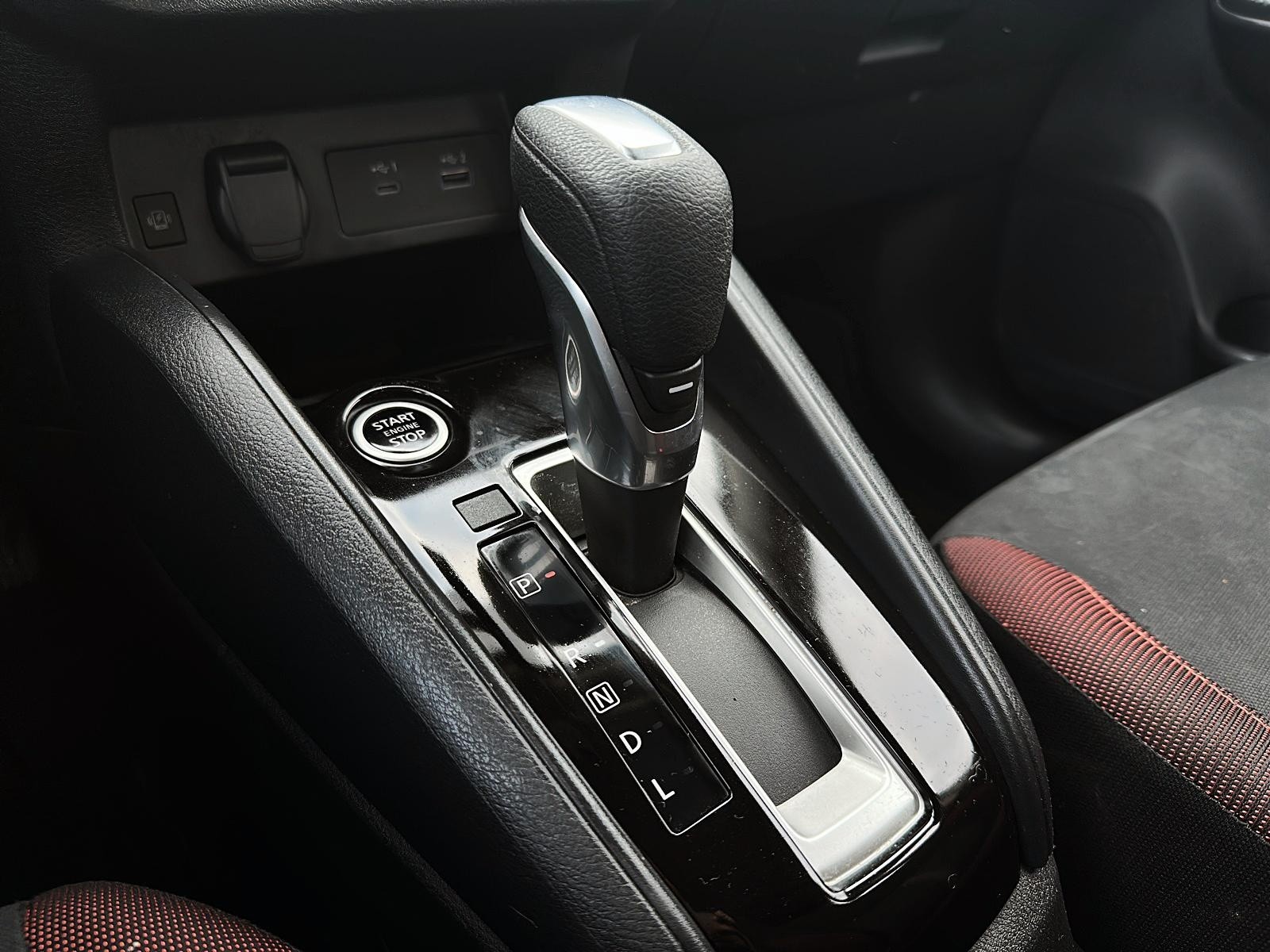 2023 Nissan Versa SR