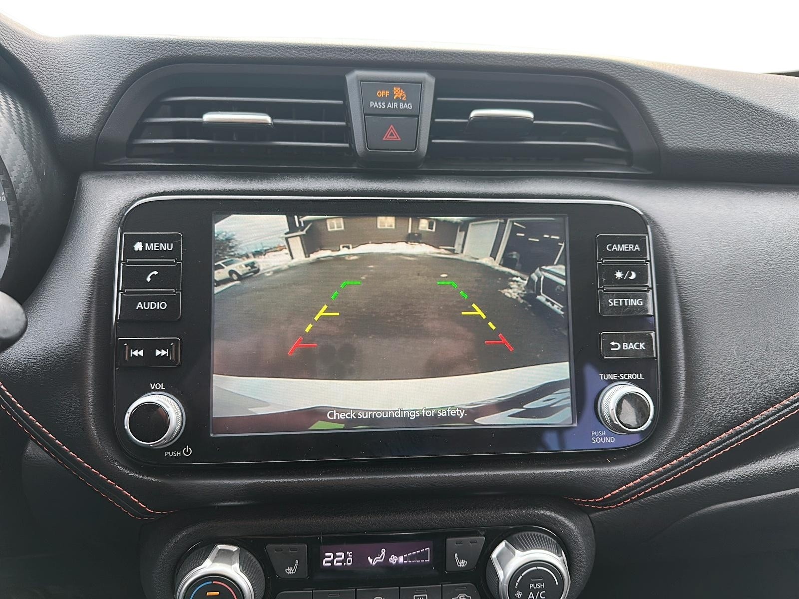 2023 Nissan Versa SR