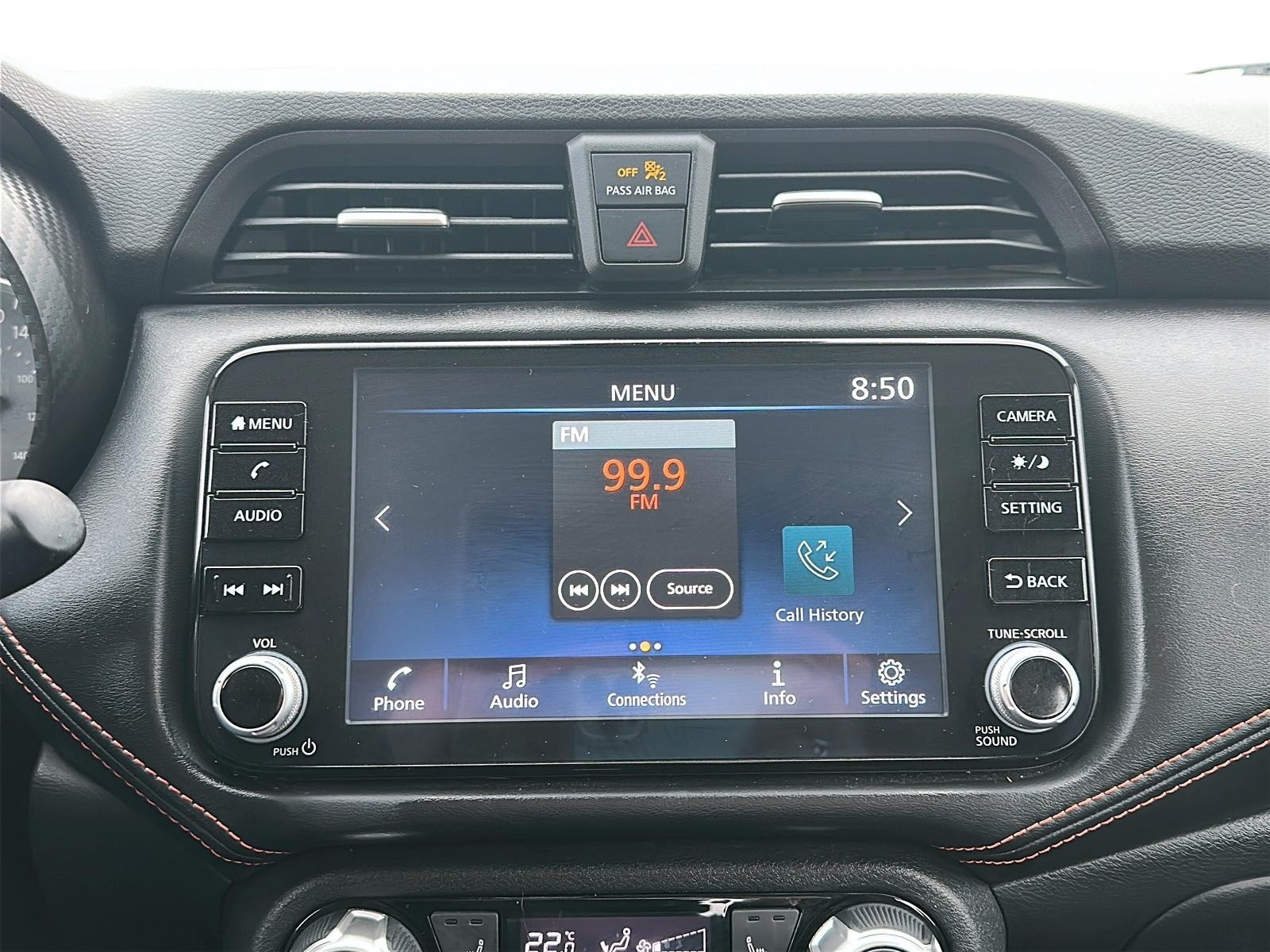 2023 Nissan Versa SR