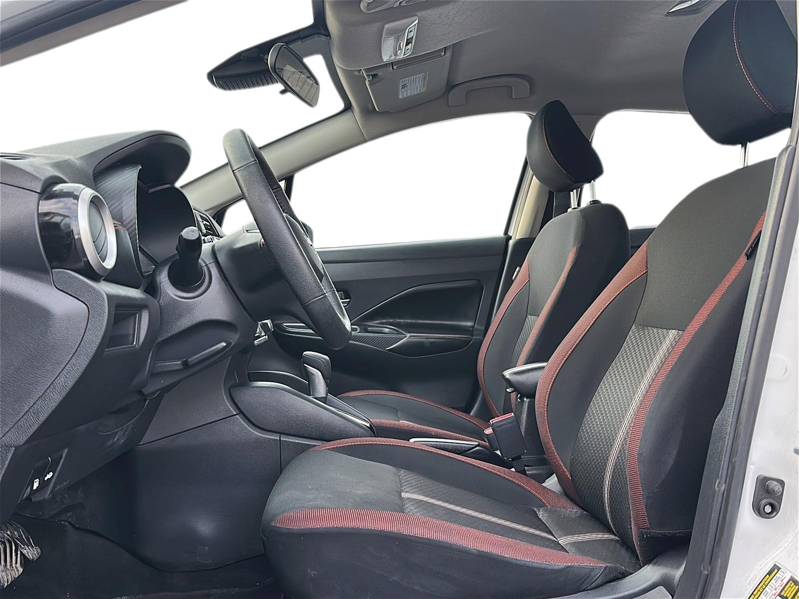 2023 Nissan Versa SR