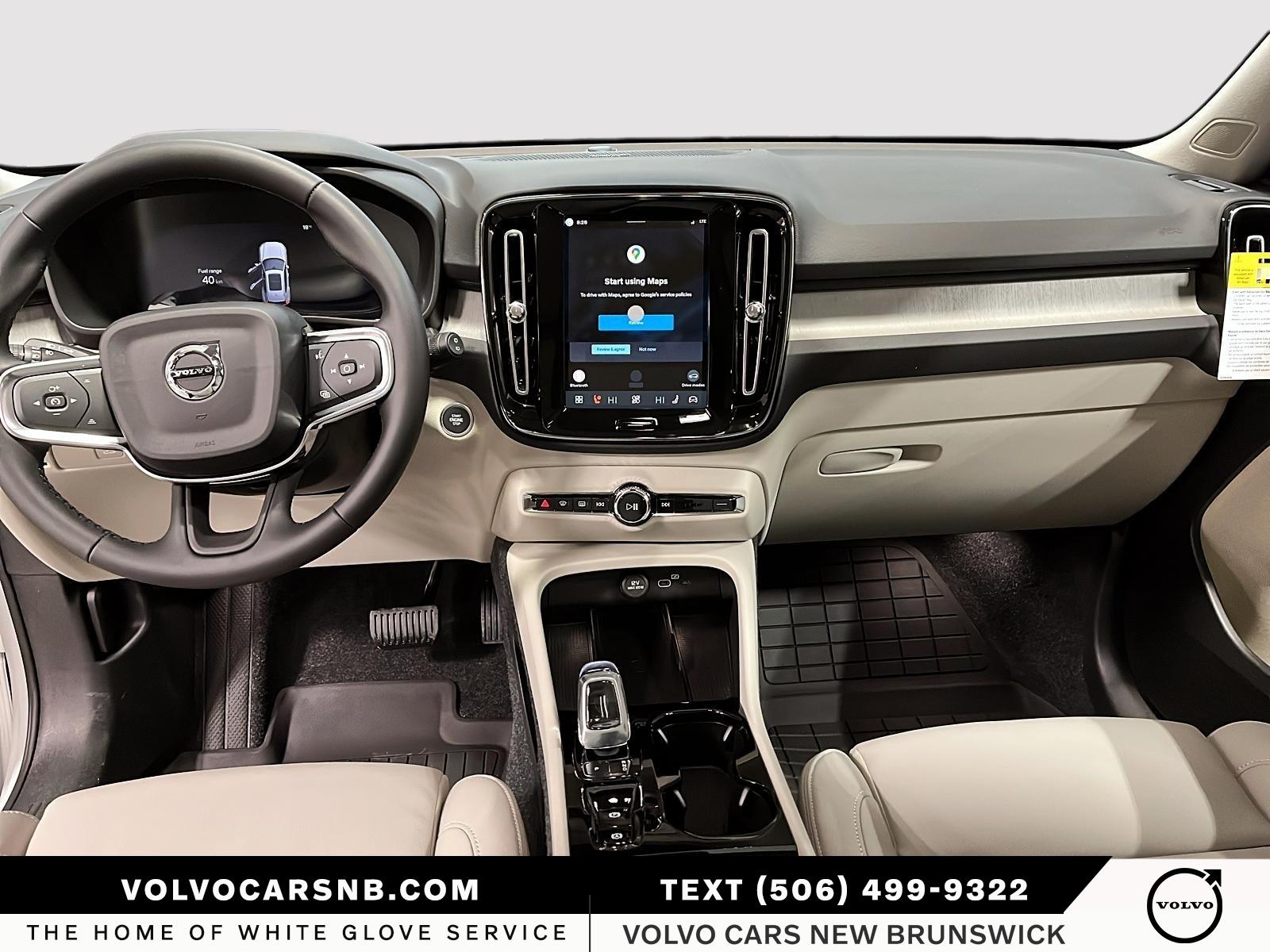 2026 Volvo XC40 B5 Plus Dark Theme