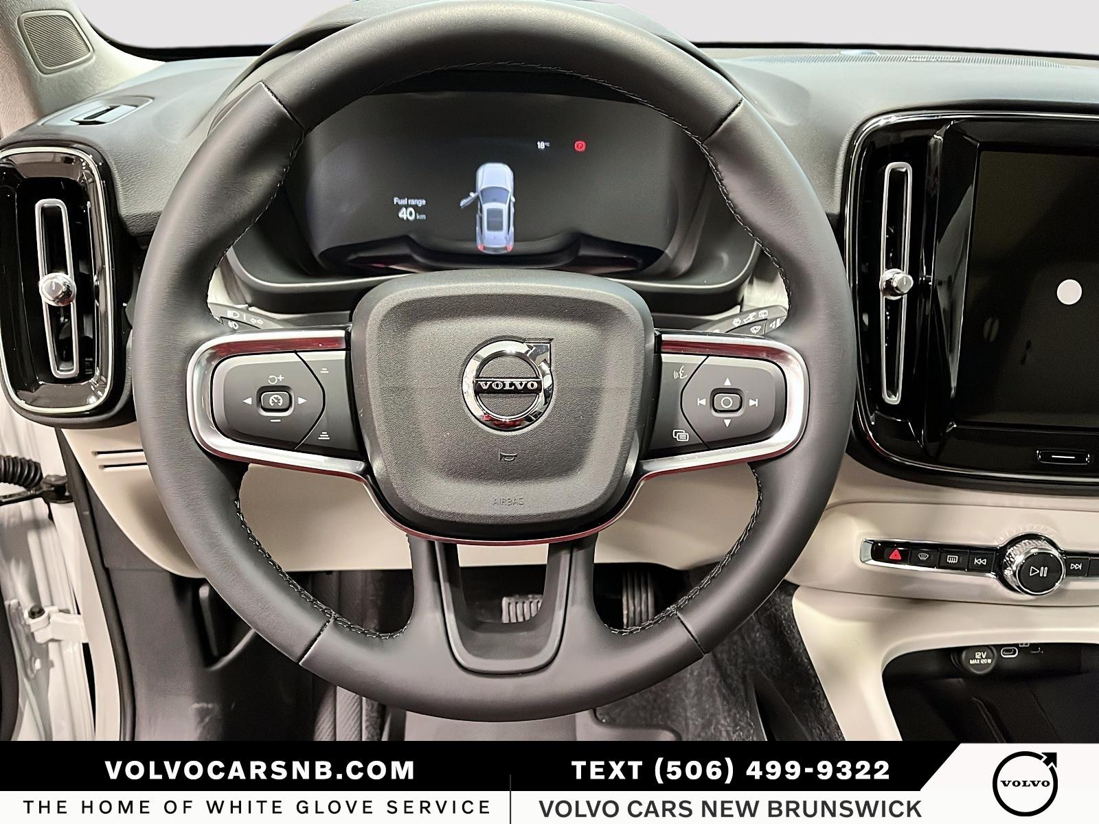 2026 Volvo XC40 B5 Plus Dark Theme