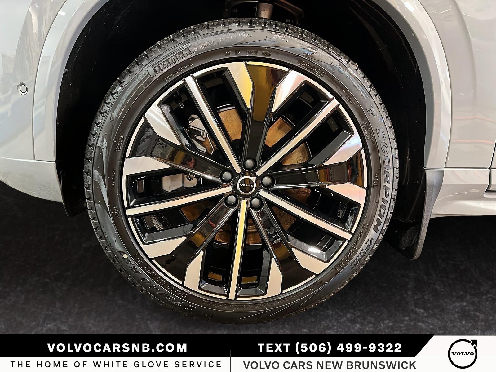 2026 Volvo XC90 Plug-In Hybrid T8 Plus Bright Theme