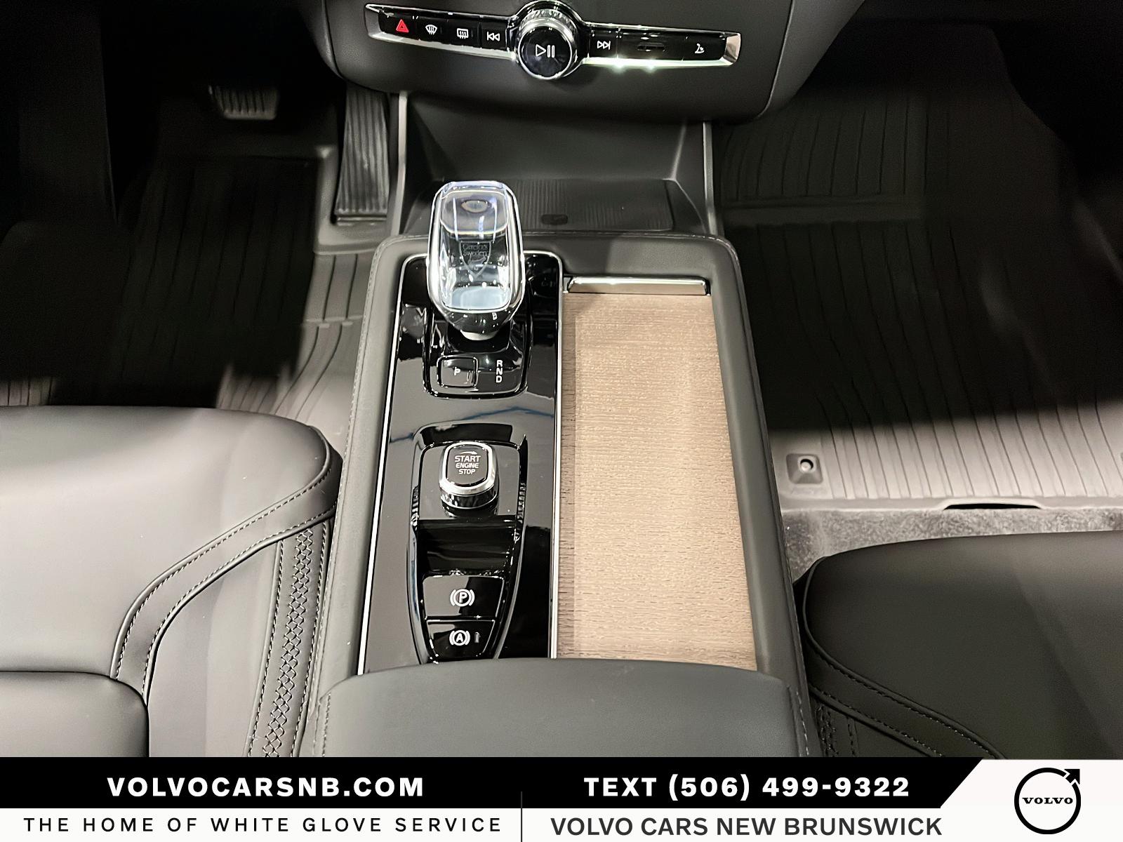 2026 Volvo XC90 Plug-In Hybrid T8 Plus Bright Theme