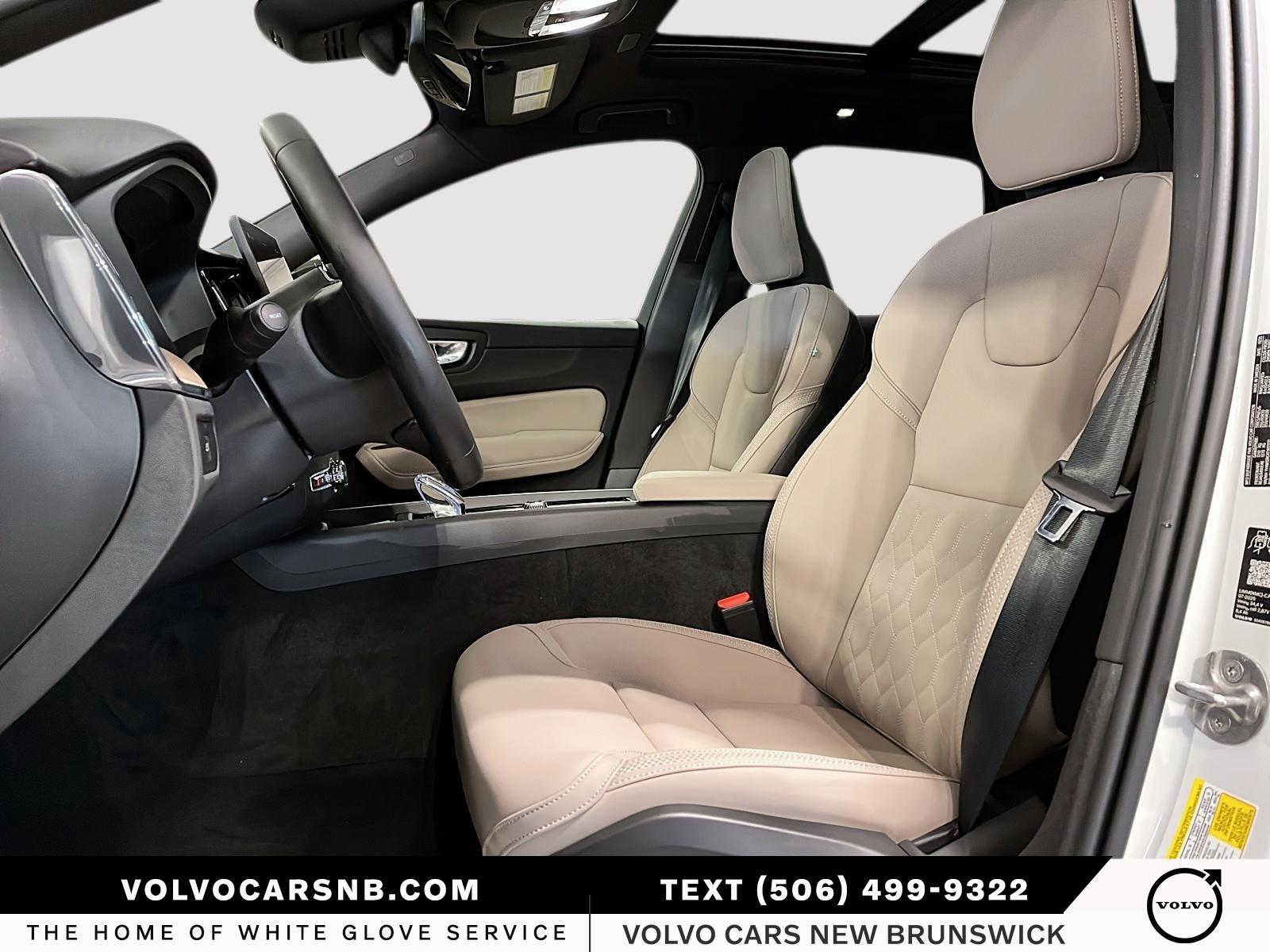 2026 Volvo XC60 B5 Plus Dark Theme