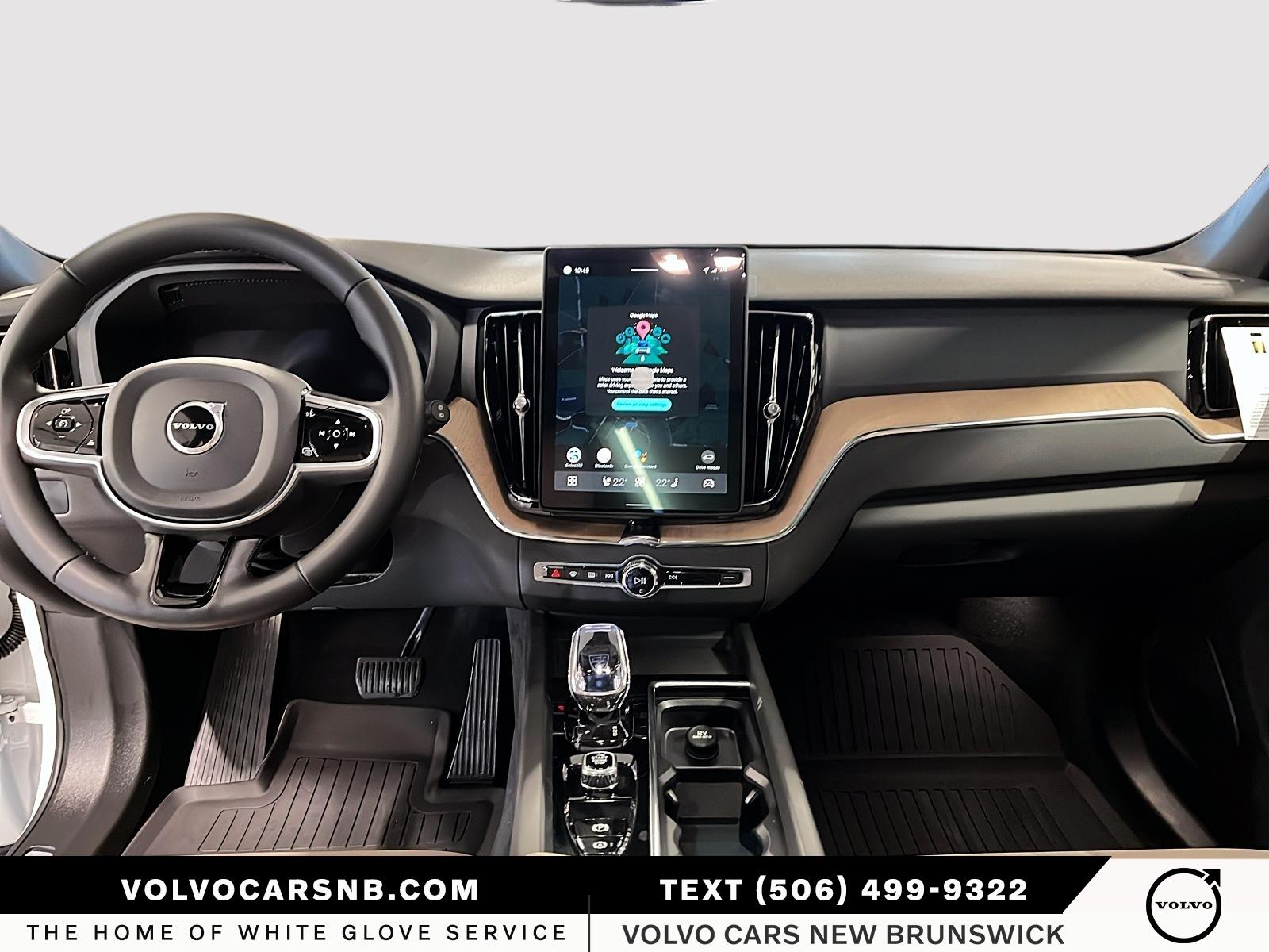 2026 Volvo XC60 B5 Plus Dark Theme