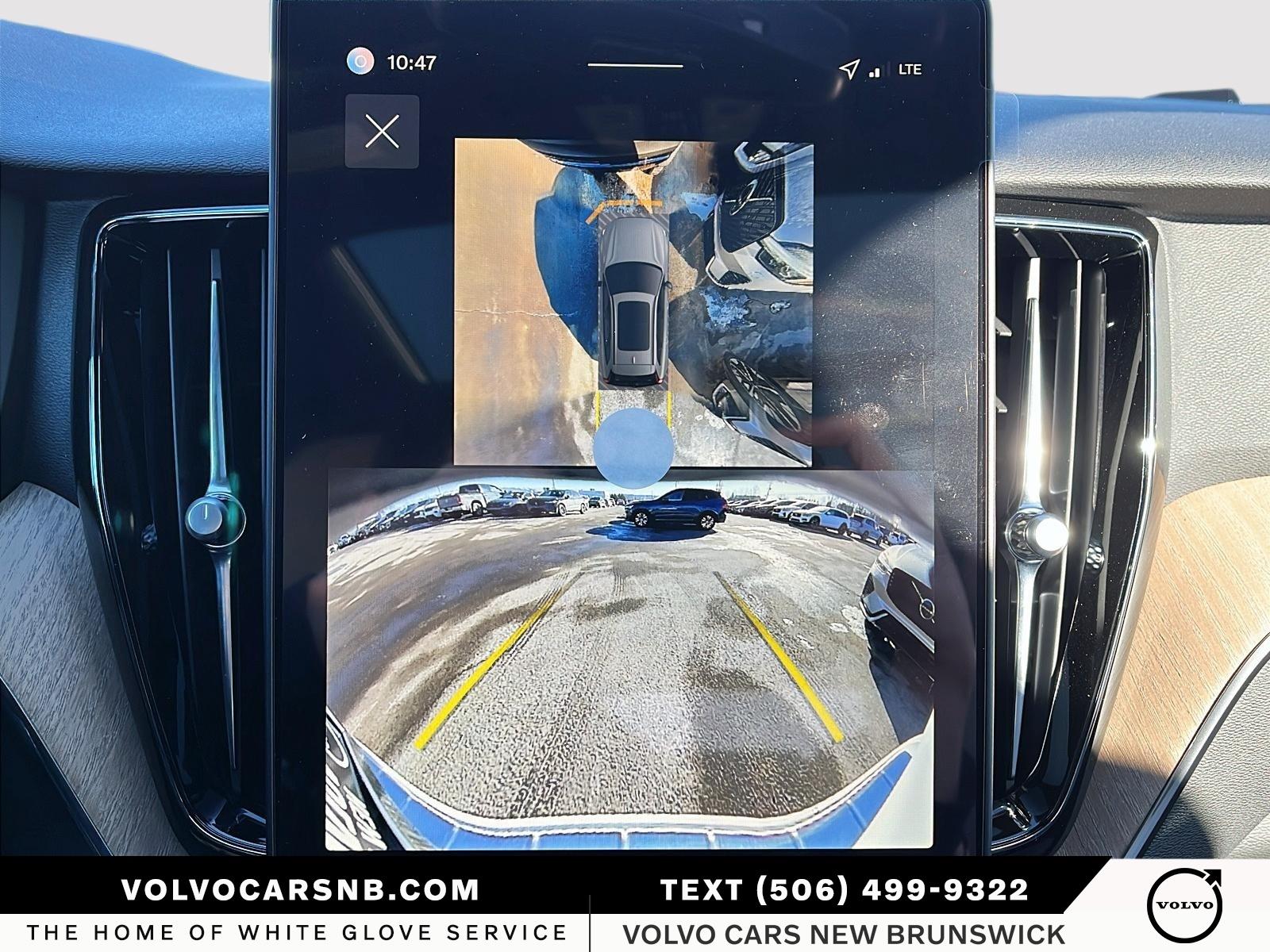 2026 Volvo XC60 B5 Plus Dark Theme