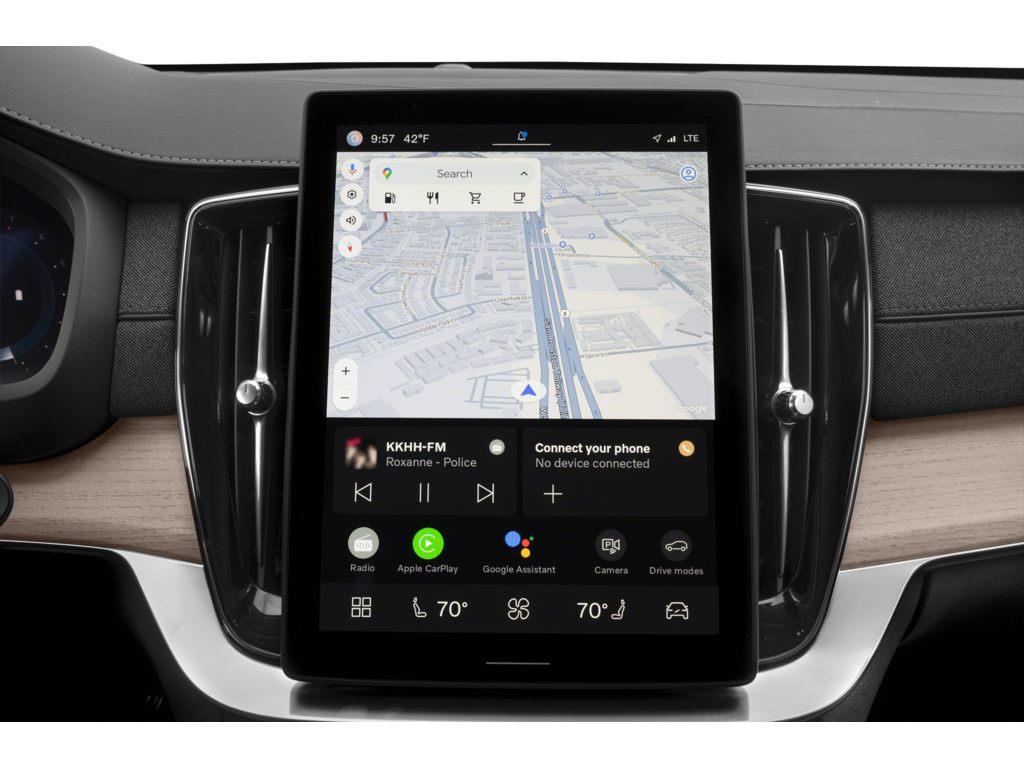 2026 Volvo XC90 B6 Plus Bright Theme