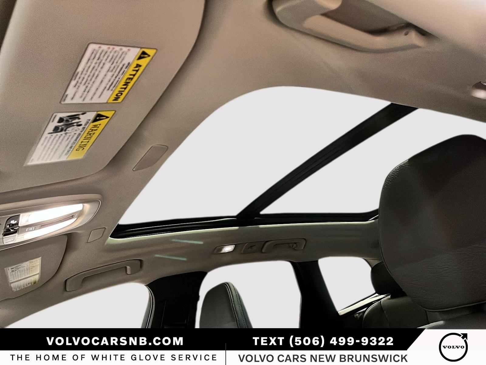 2025 Volvo XC60 B5 Plus Dark Theme