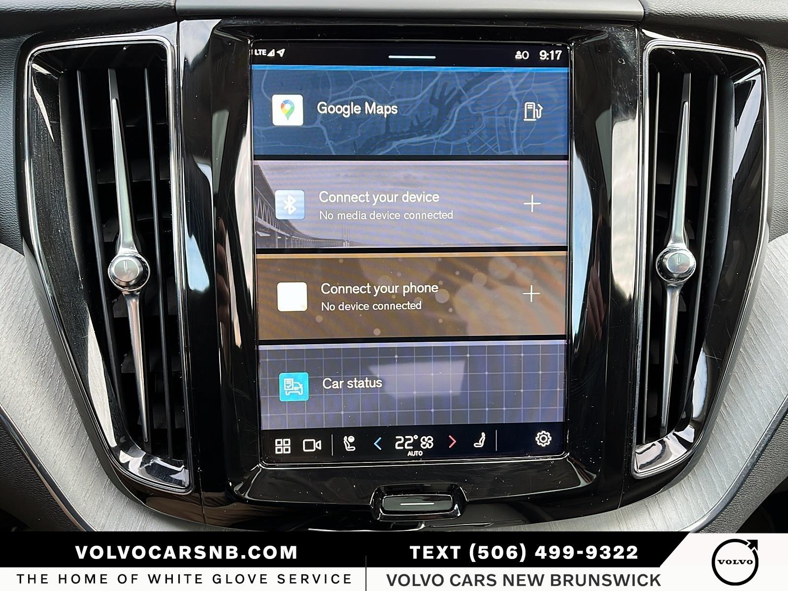 2025 Volvo XC60 B5 Plus Dark Theme