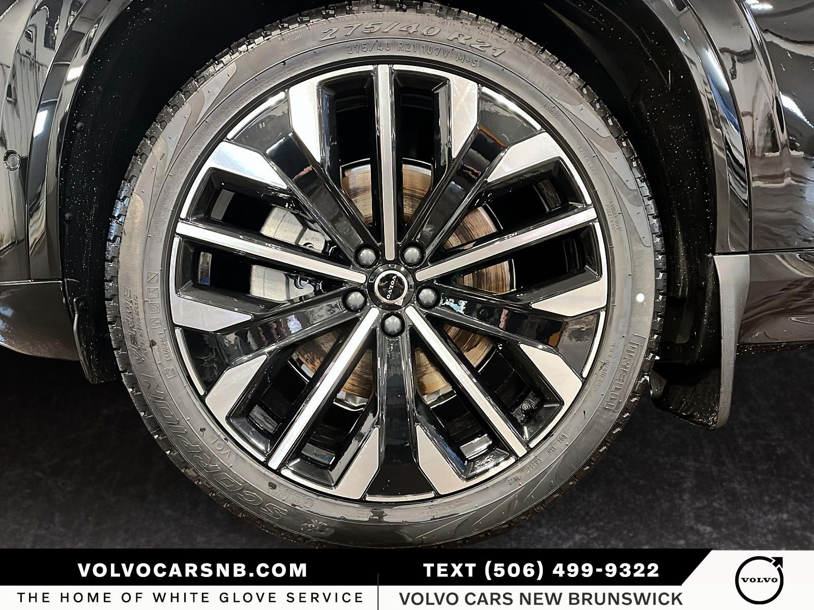 2026 Volvo XC90 B6 Ultra Bright Theme 6-Seater