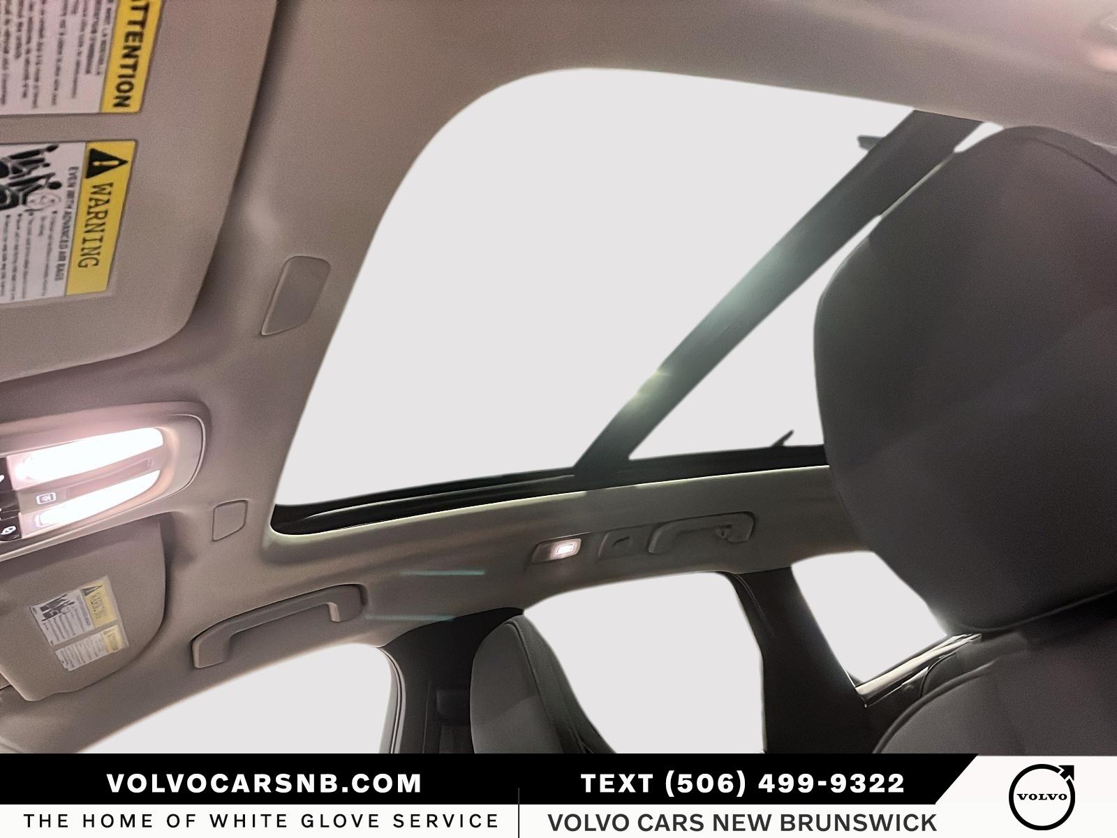 2026 Volvo XC60 B5 Core Dark Theme