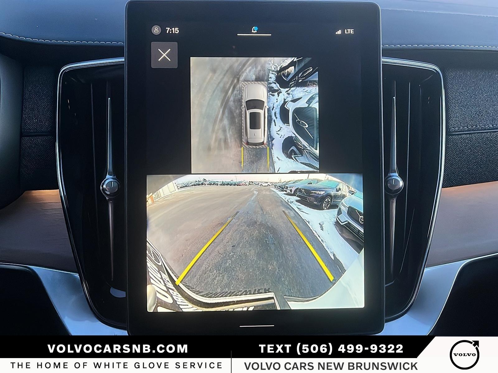 2025 Volvo XC90 B6 Plus Bright Theme