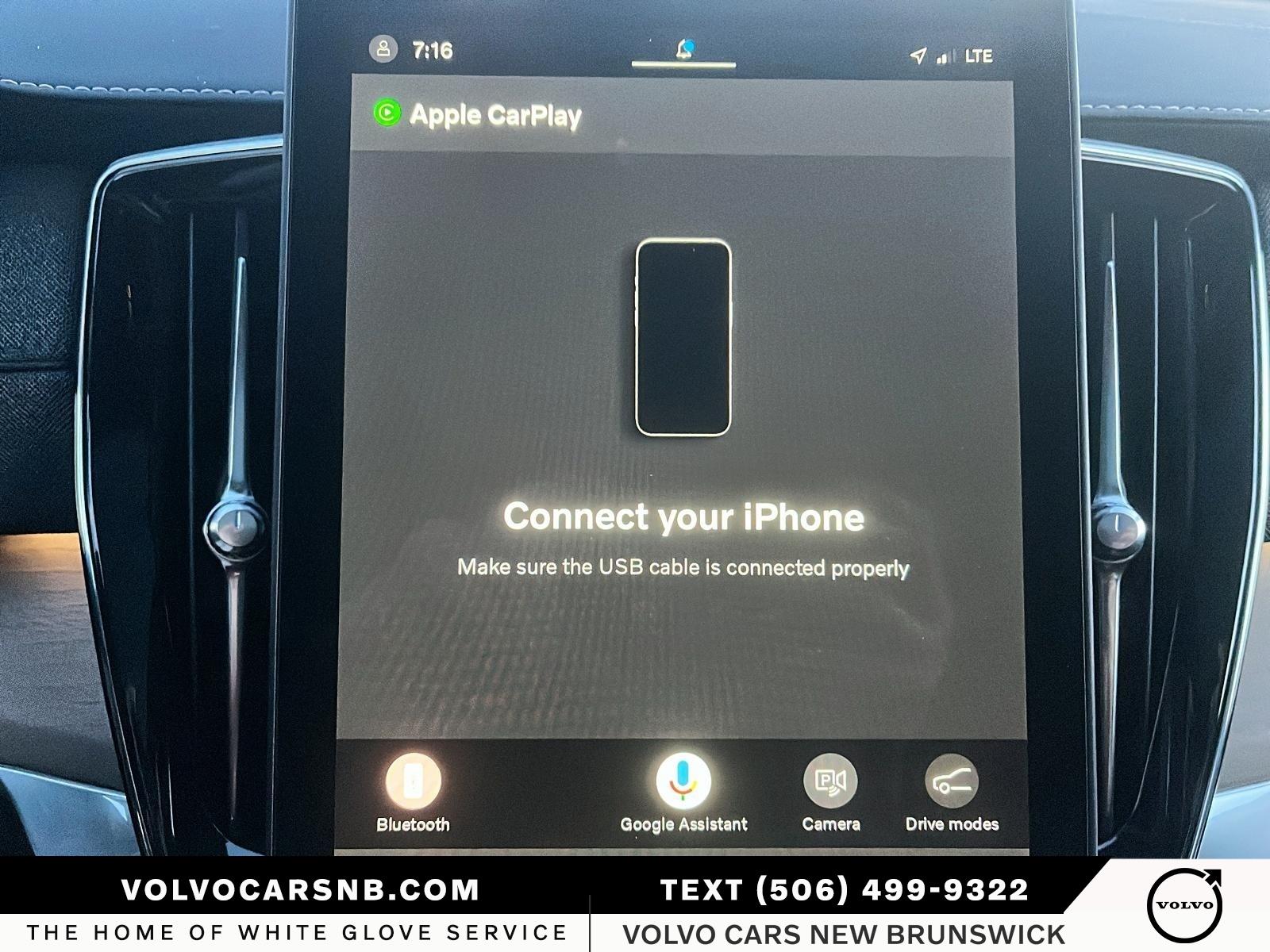 2025 Volvo XC90 B6 Plus Bright Theme