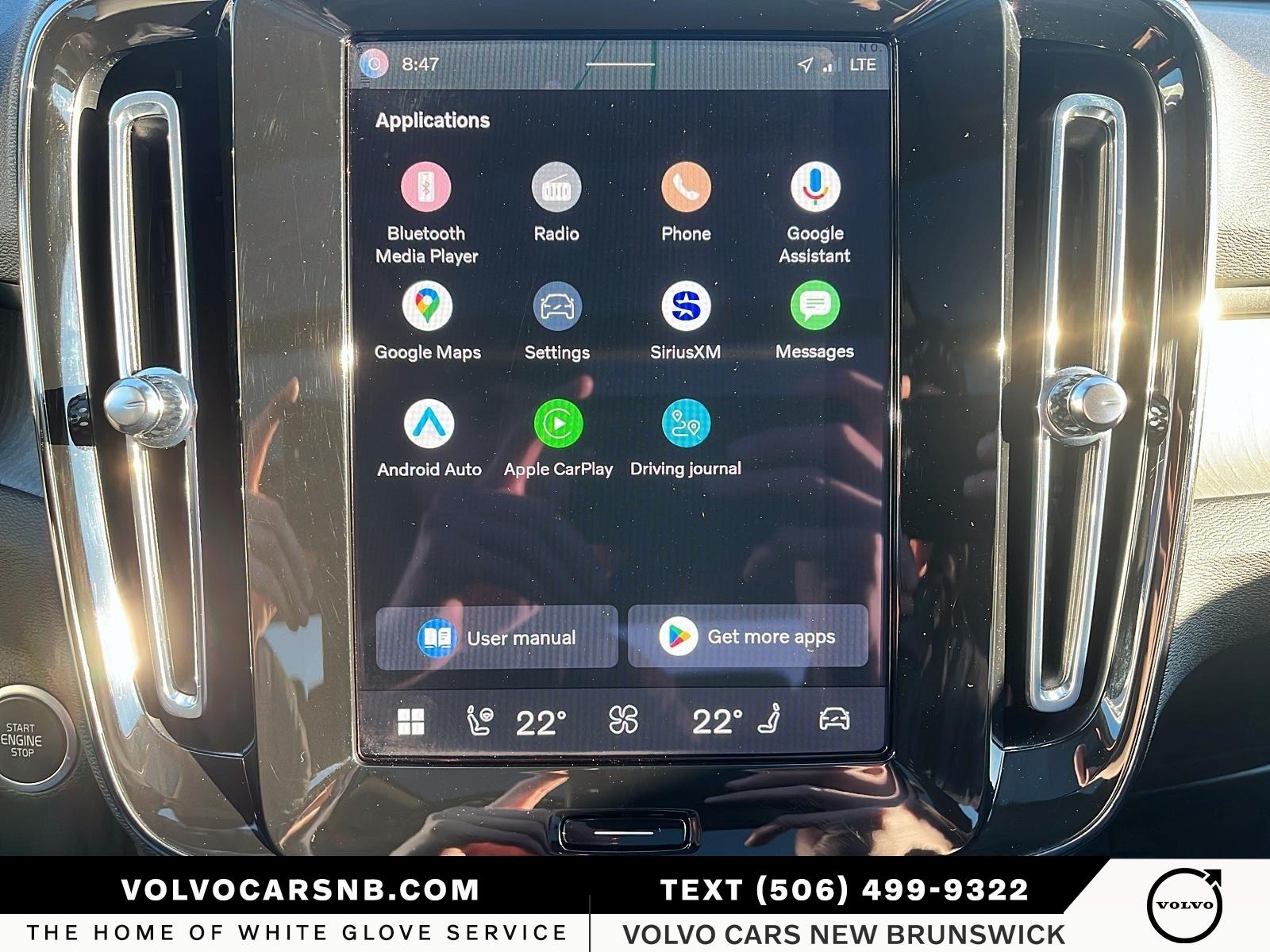 2025 Volvo XC40 B5 Plus Dark Theme