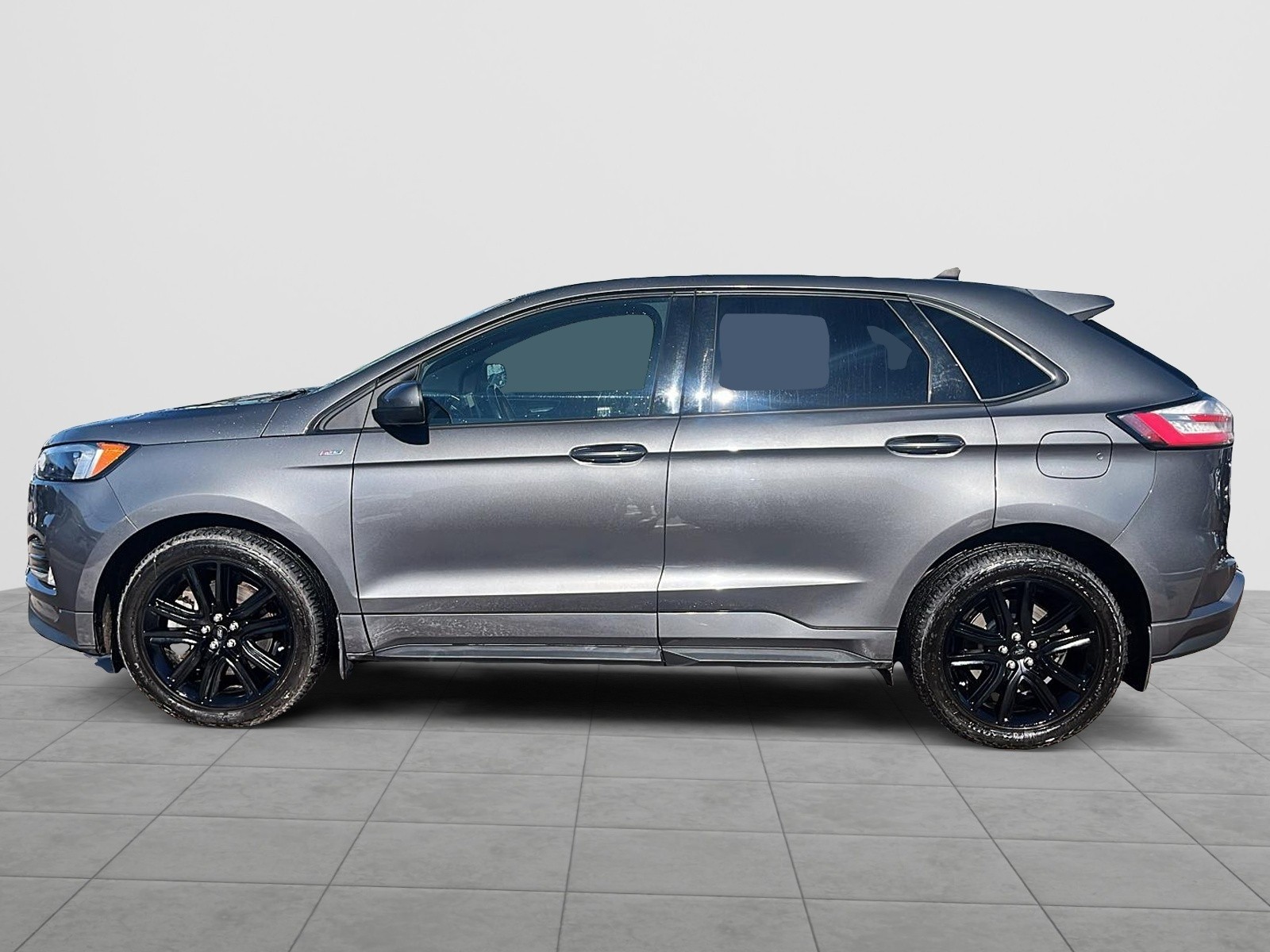 2022 Ford Edge ST Line