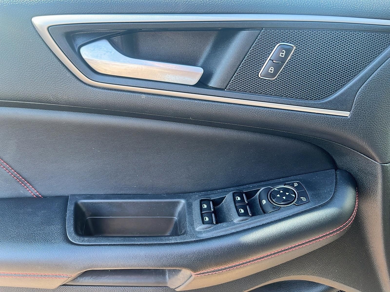 2022 Ford Edge ST Line