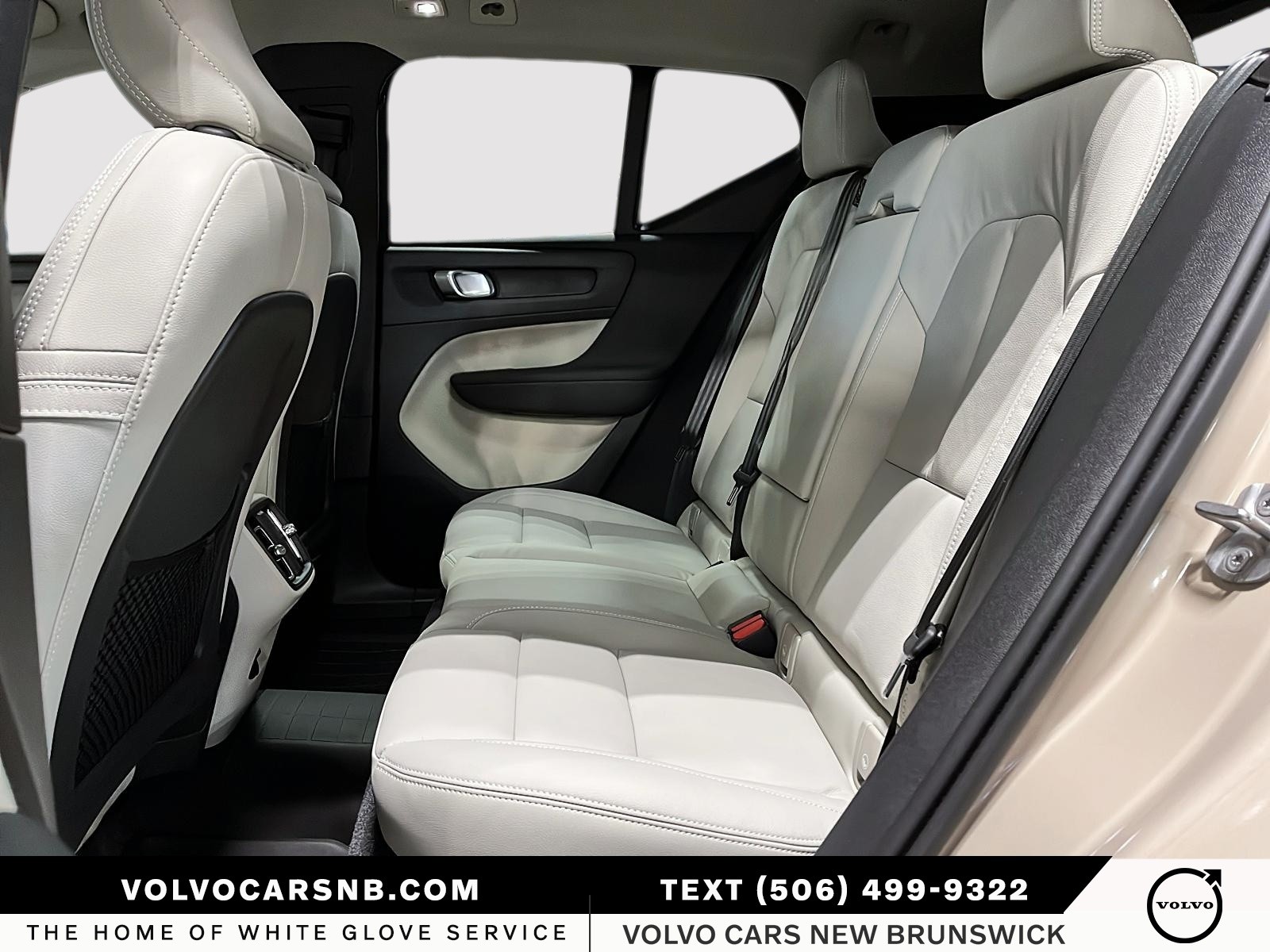 2026 Volvo XC40 B5 Plus Dark Theme