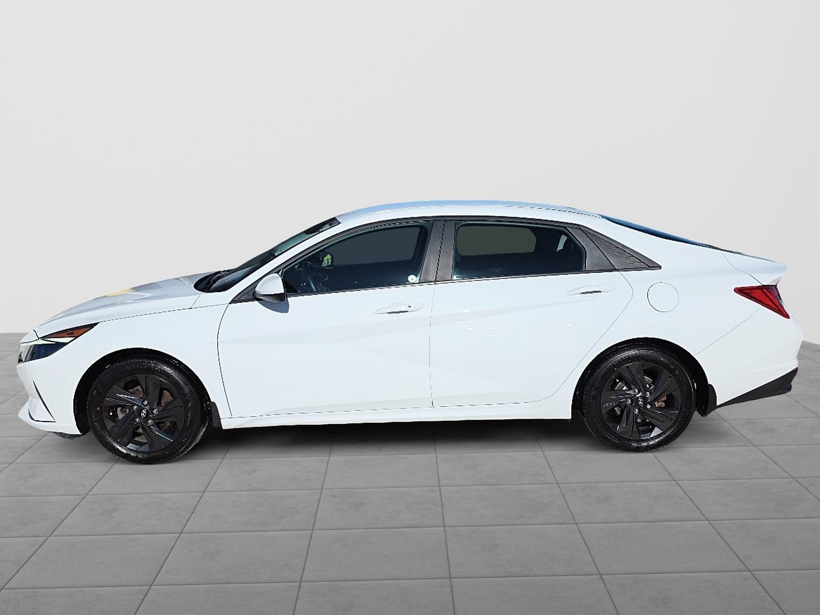 2022 Hyundai Elantra HEV Preferred