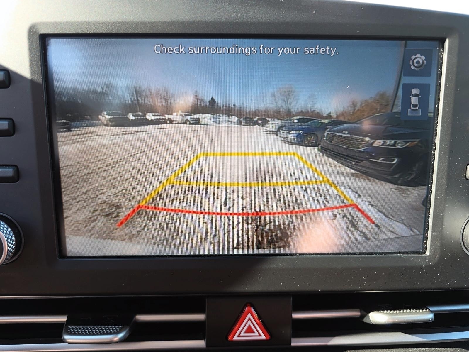 2022 Hyundai Elantra HEV Preferred