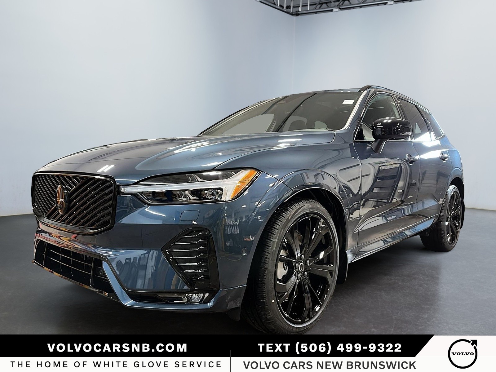 2026 Volvo XC60  B5 Ultra Black Edition