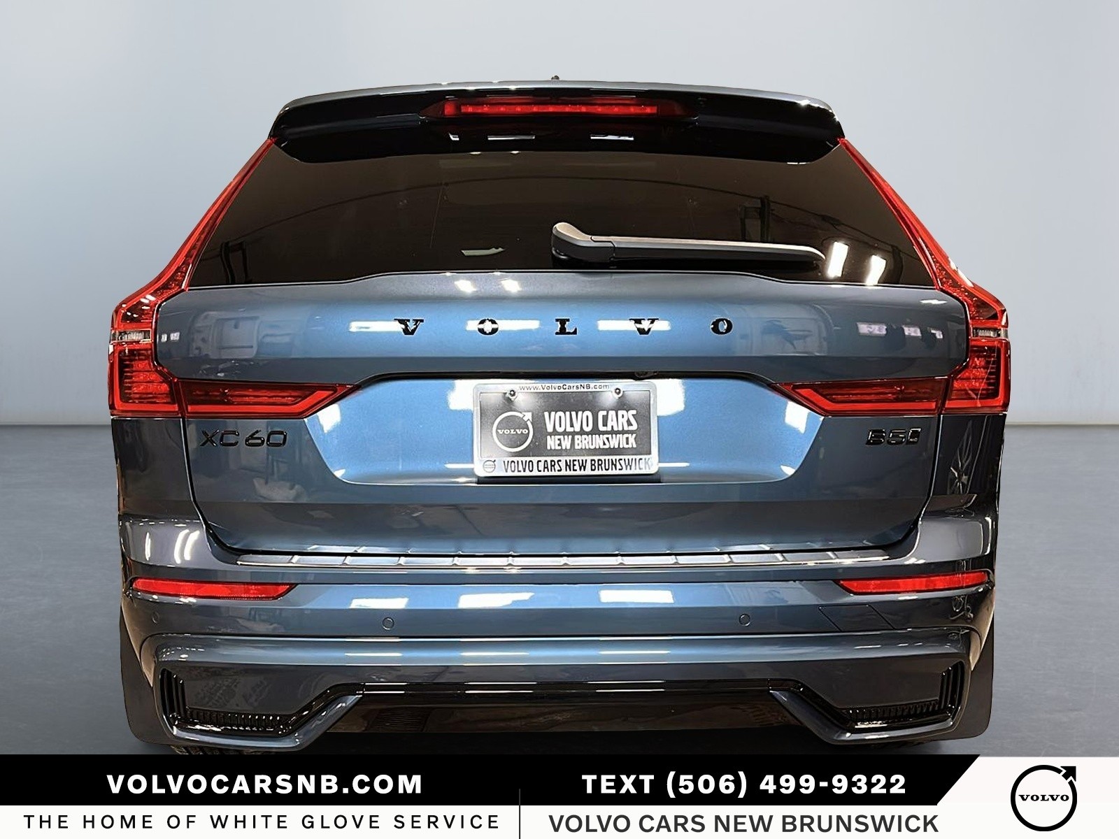 2026 Volvo XC60 B5 Ultra Black Edition