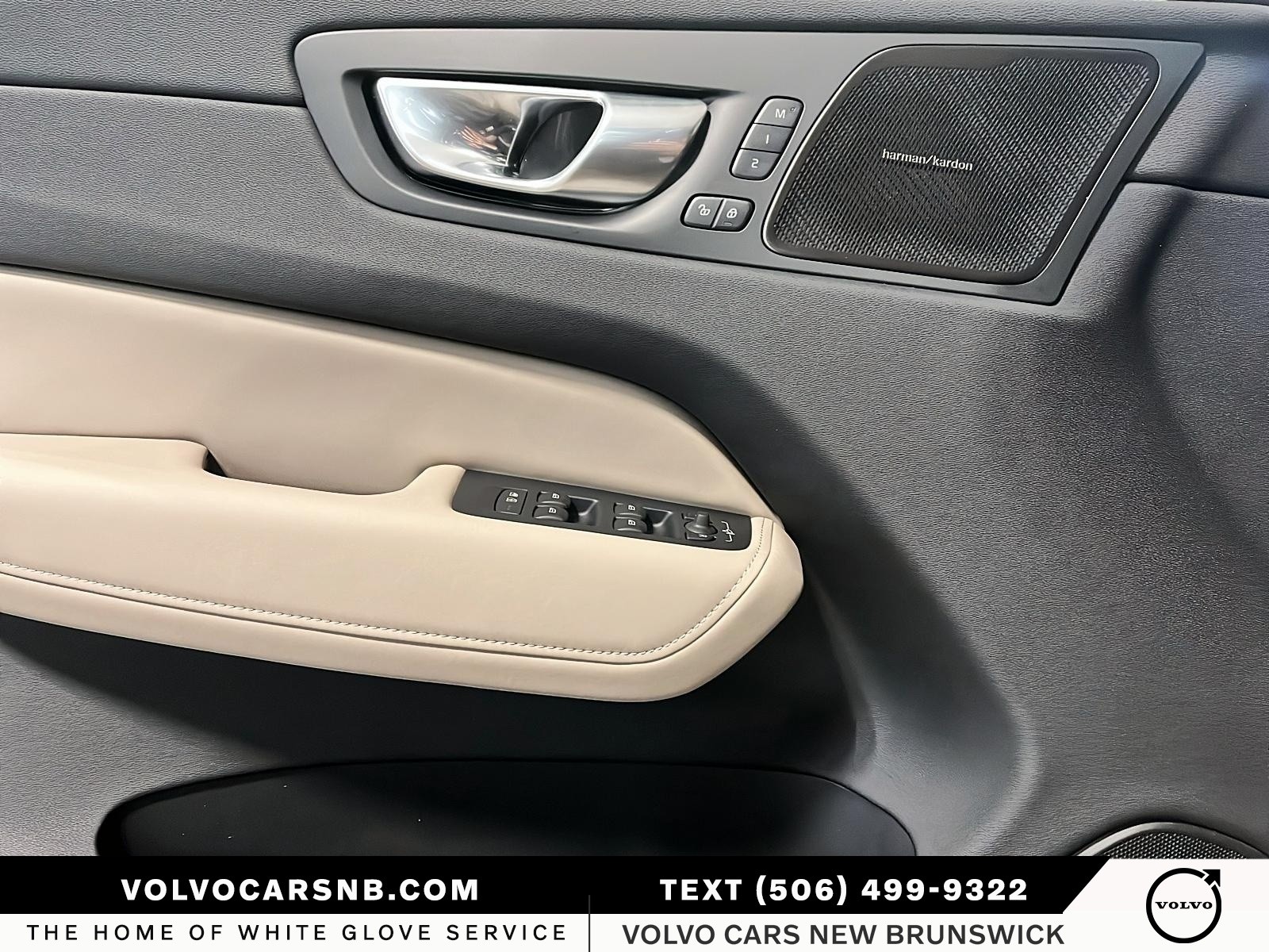 2026 Volvo XC60 B5 Plus Dark Theme