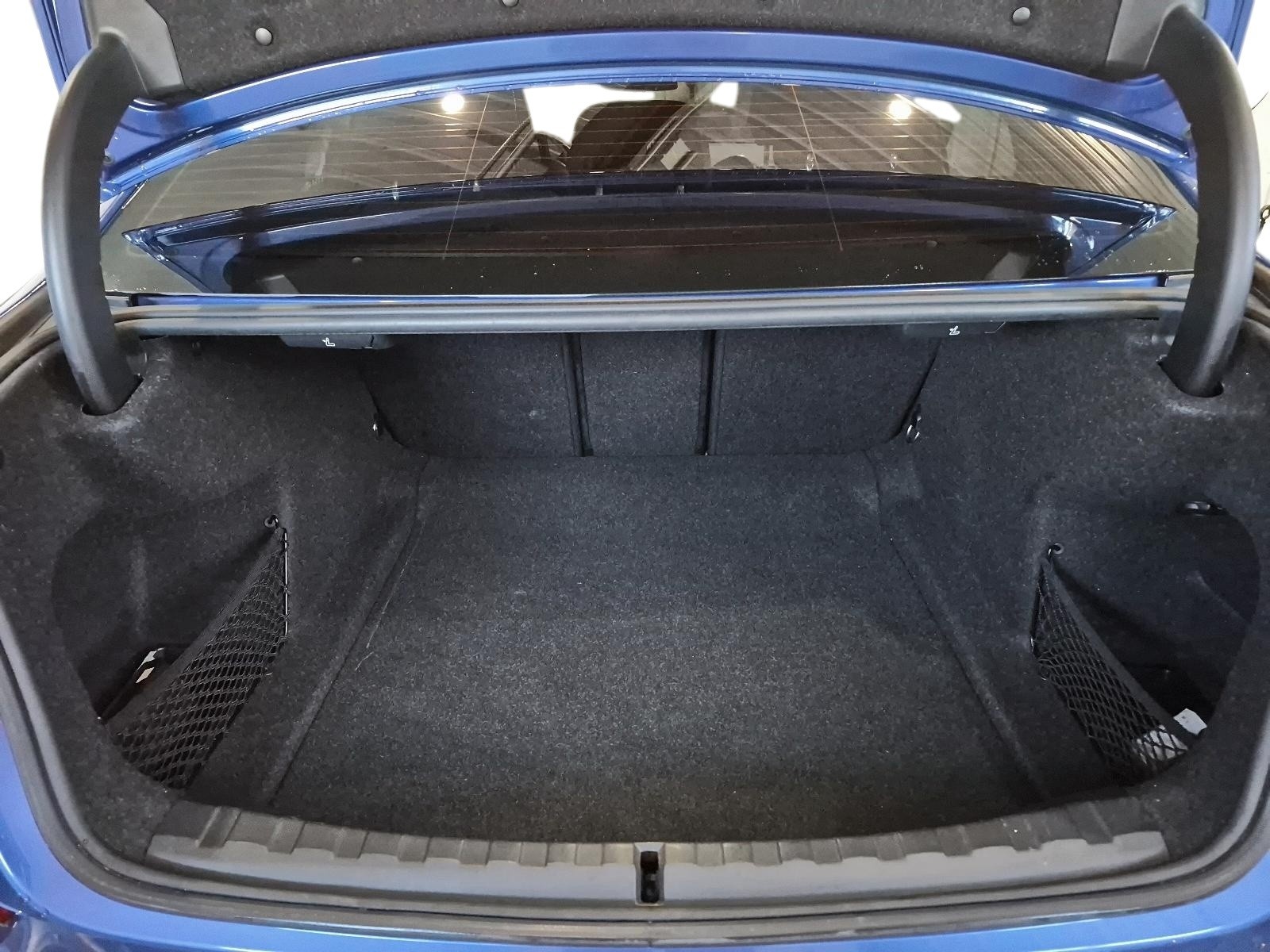 2021 BMW 330 i xDrive