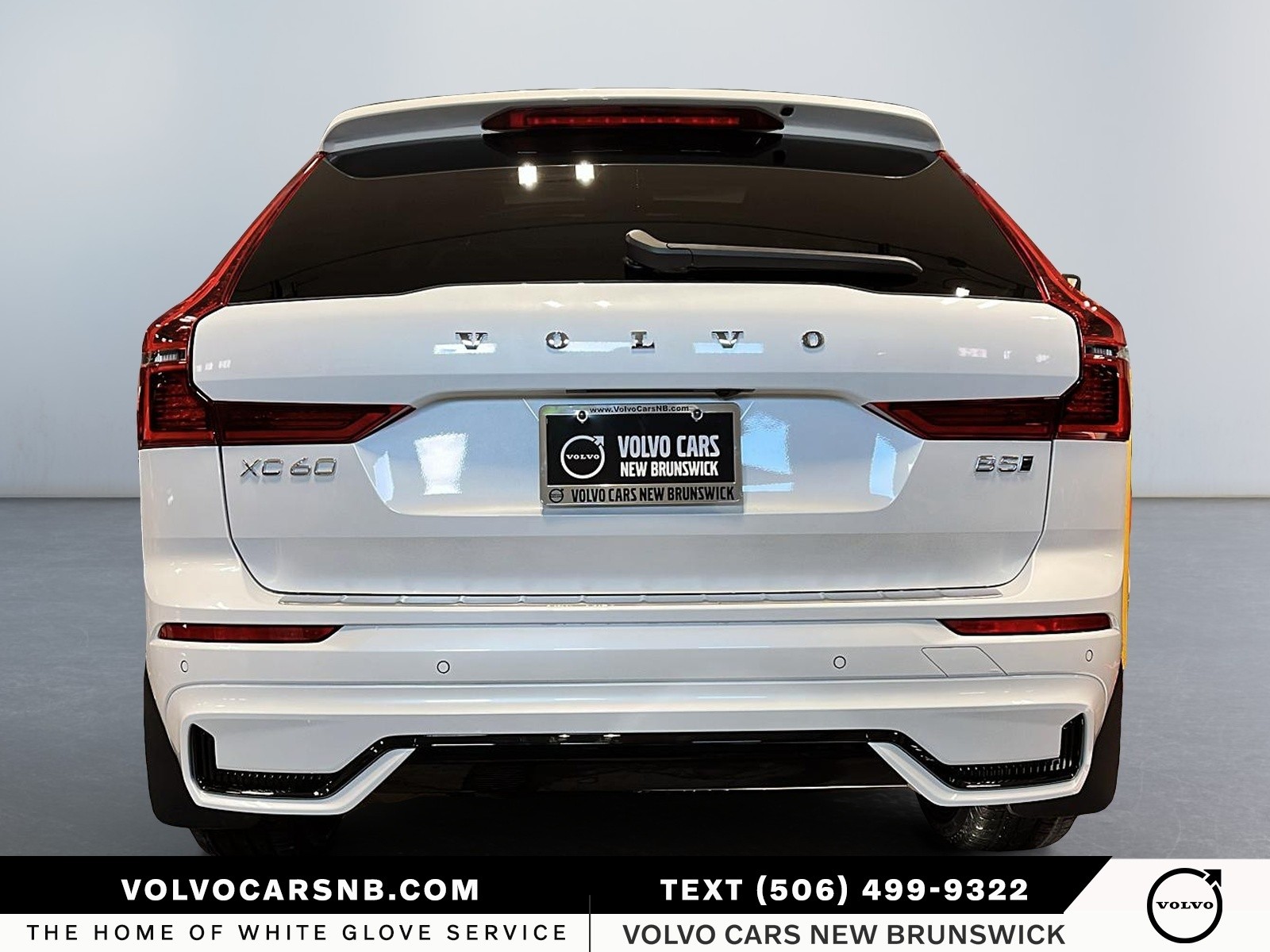 2026 Volvo XC60 B5 Plus Dark Theme