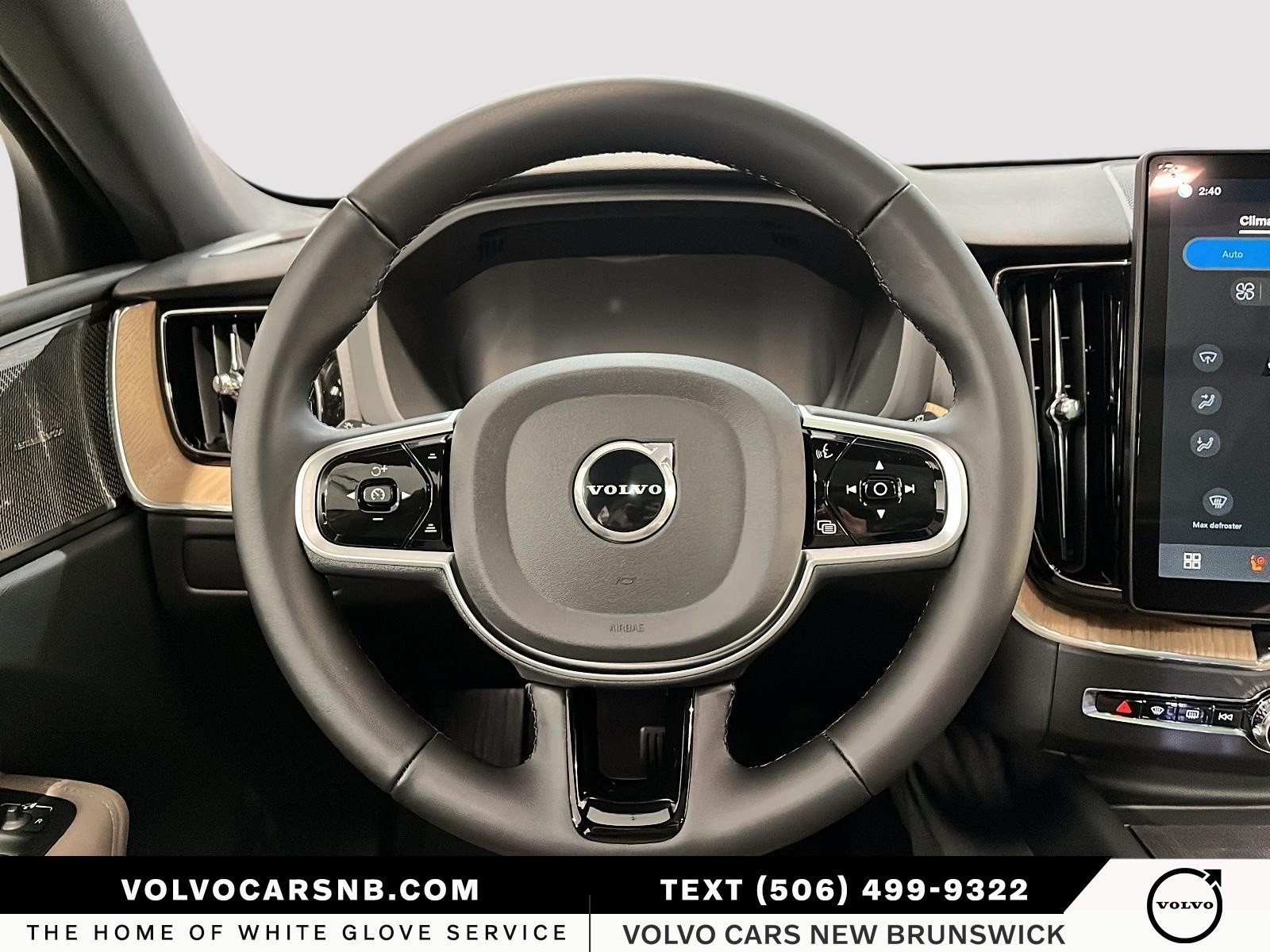 2026 Volvo XC60 B5 Plus Dark Theme