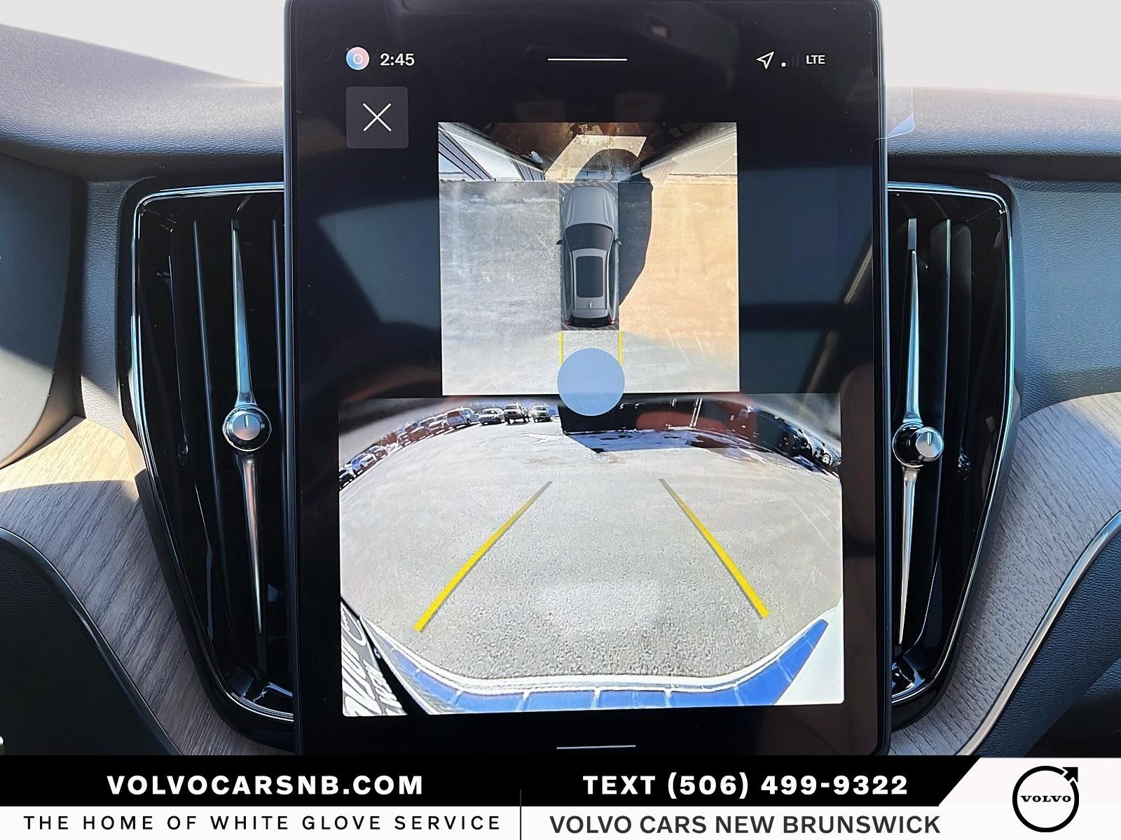 2026 Volvo XC60 B5 Plus Dark Theme