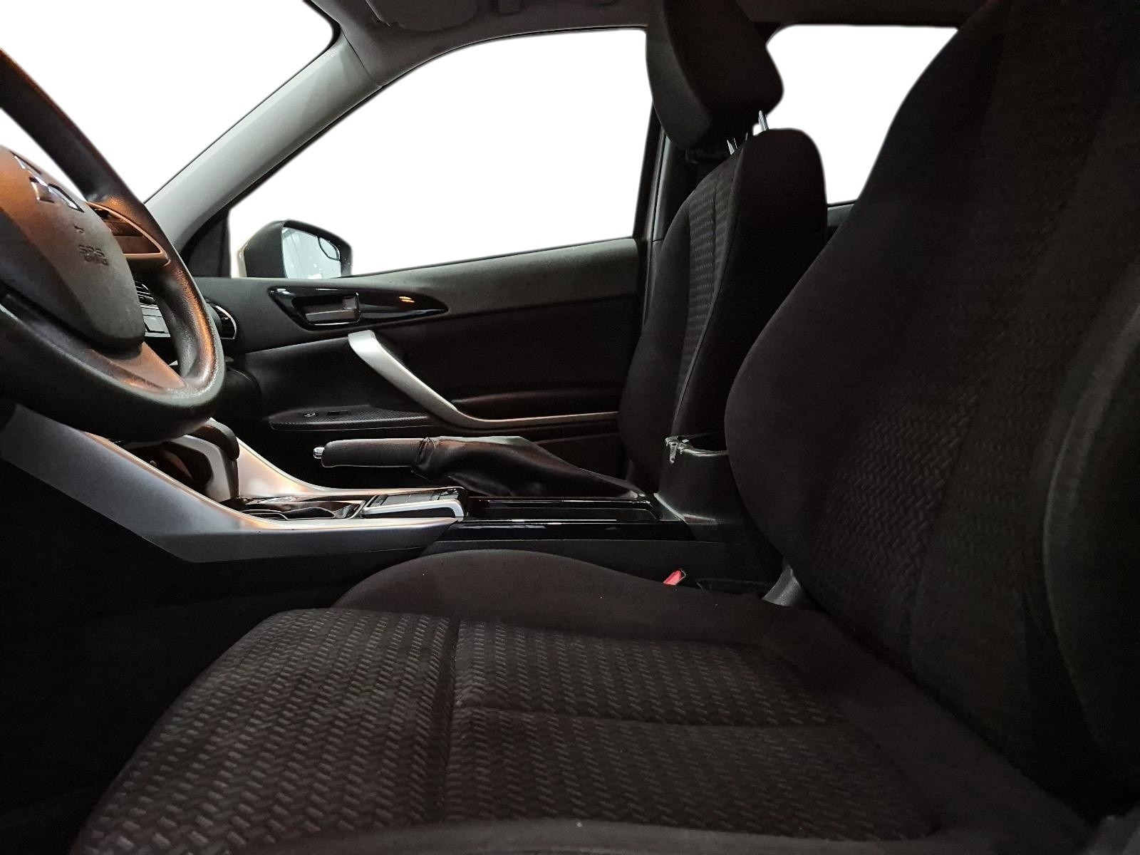 2020 Mitsubishi Eclipse Cross ES