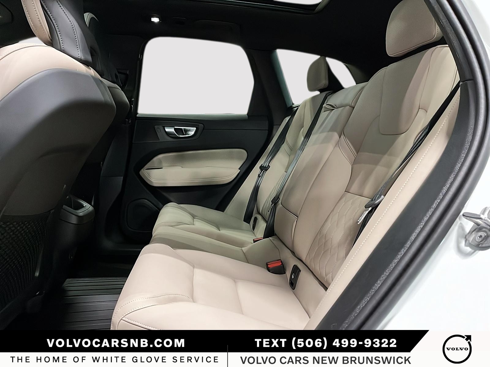 2026 Volvo XC60 B5 Core Dark Theme