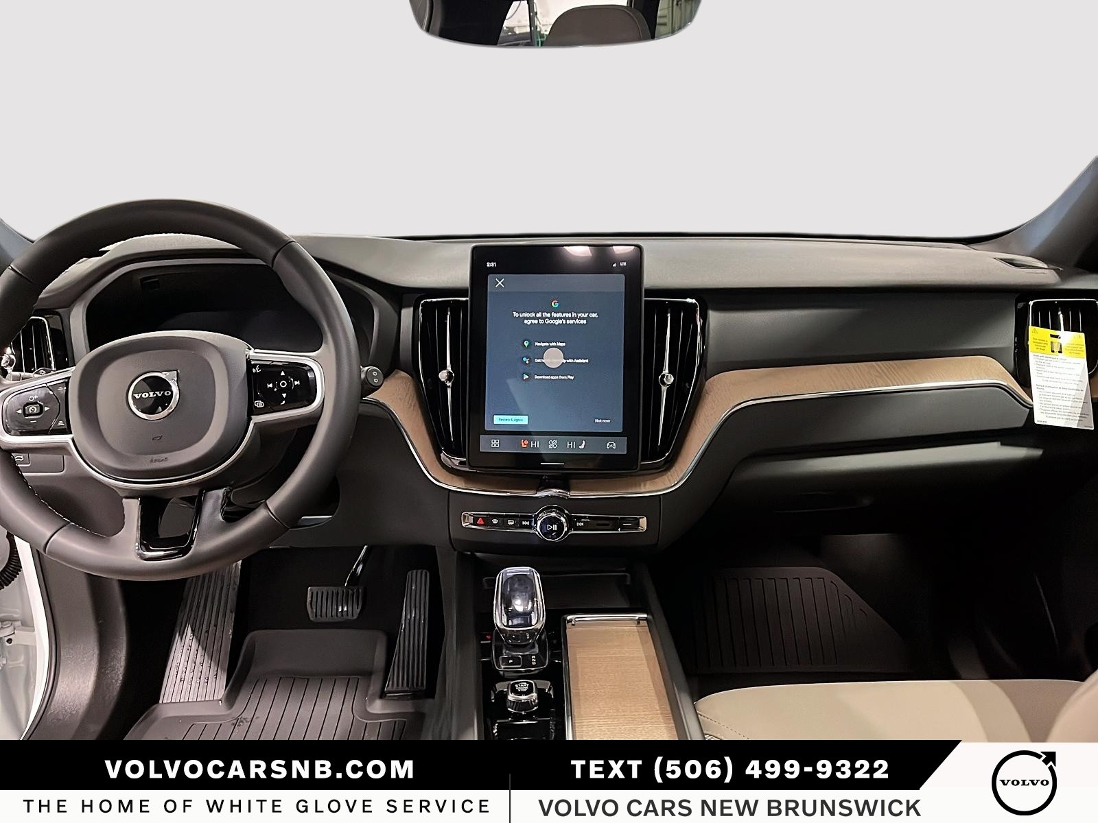 2026 Volvo XC60 B5 Core Dark Theme