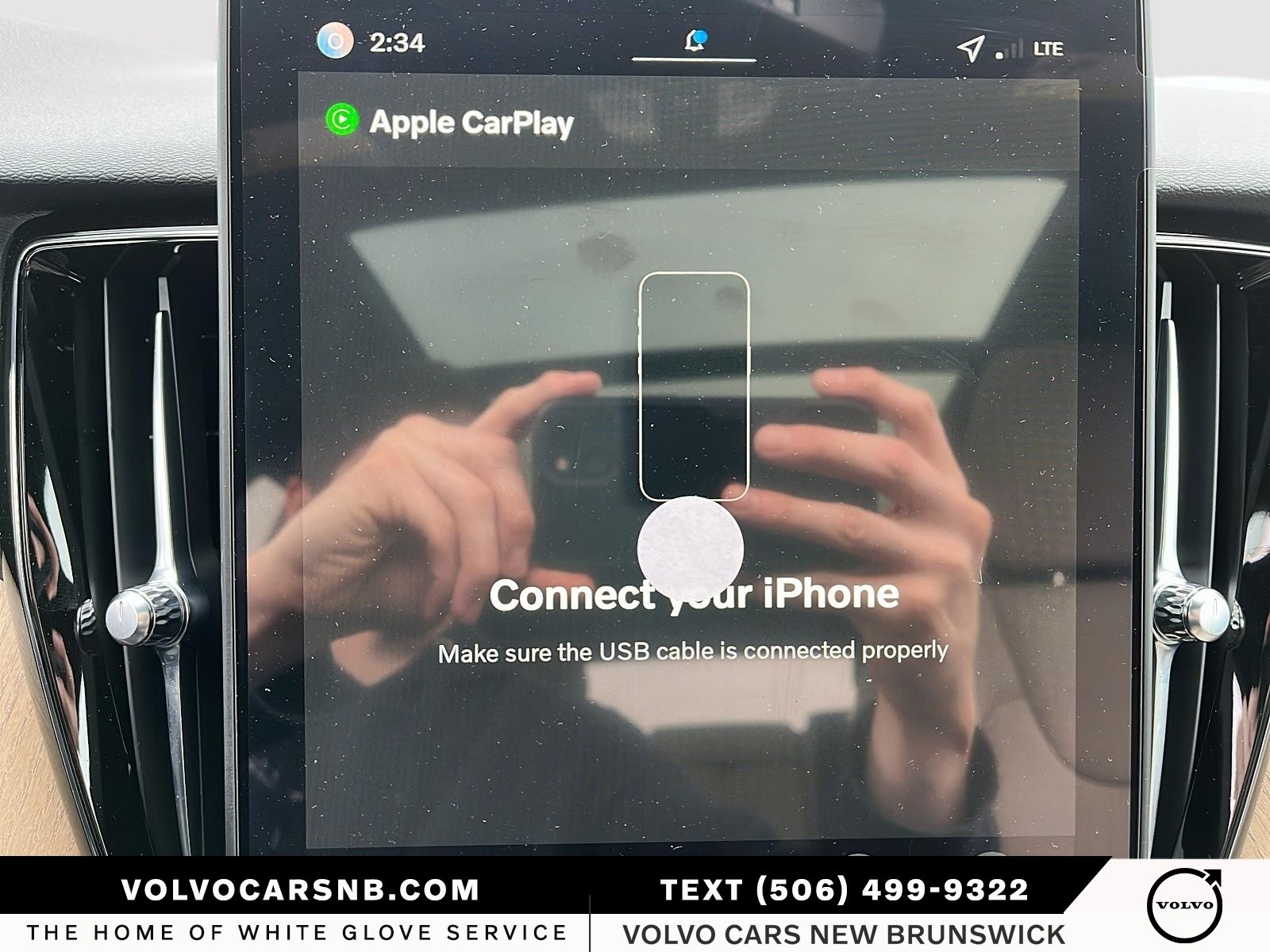 2026 Volvo XC60 B5 Core Dark Theme