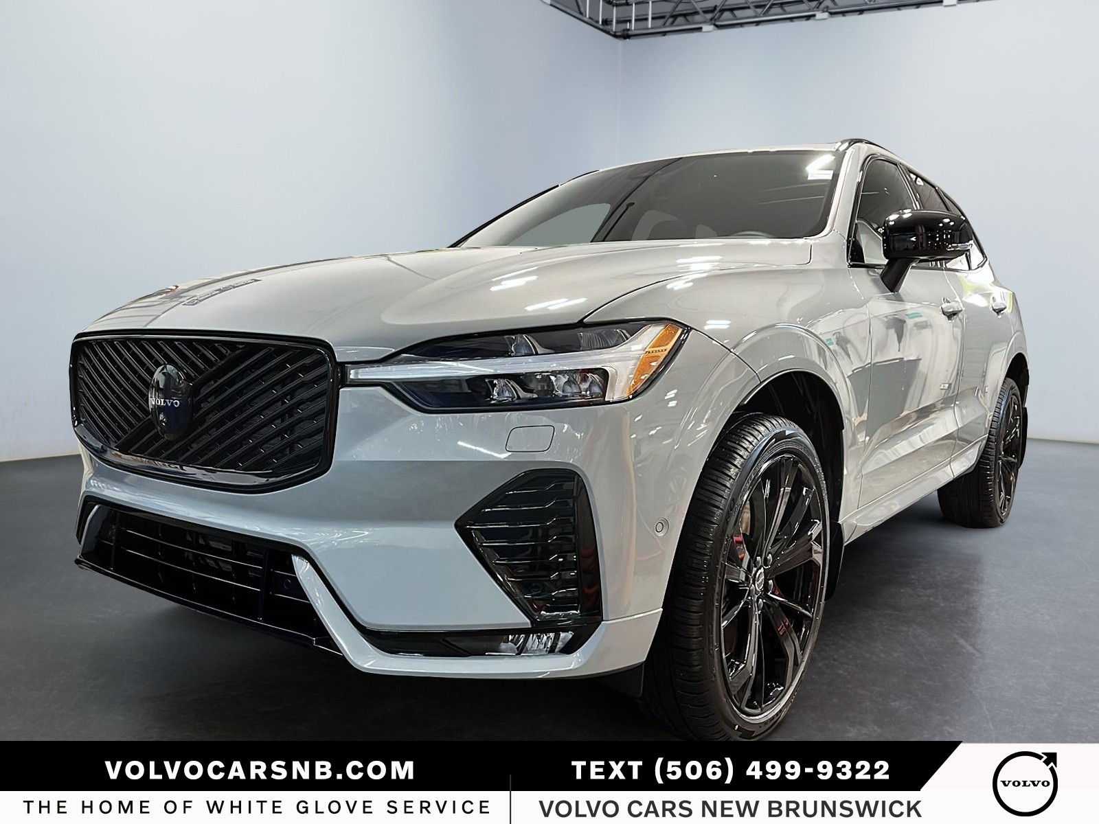 2026 Volvo XC60  B5 Ultra Black Edition