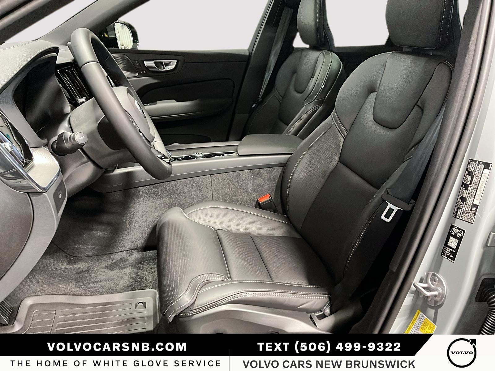 2026 Volvo XC60 B5 Ultra Black Edition