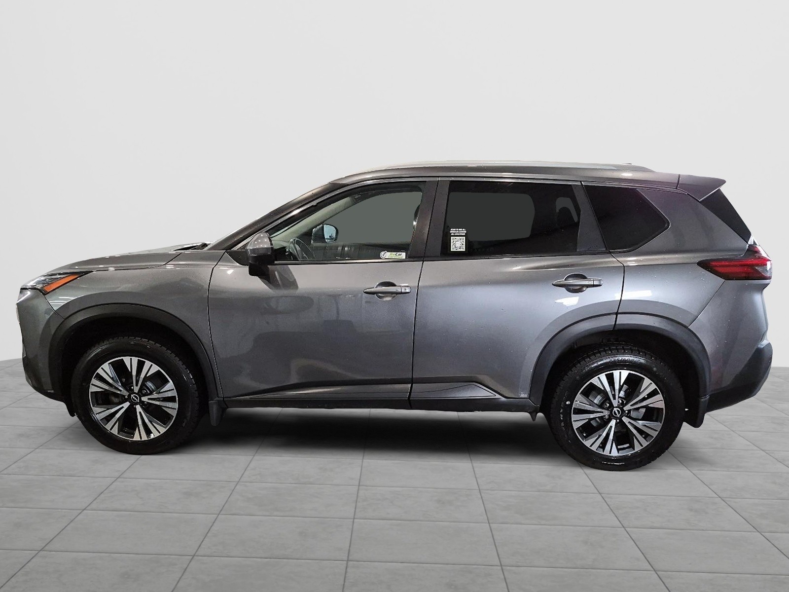 2023 Nissan Rogue SV Moonroof