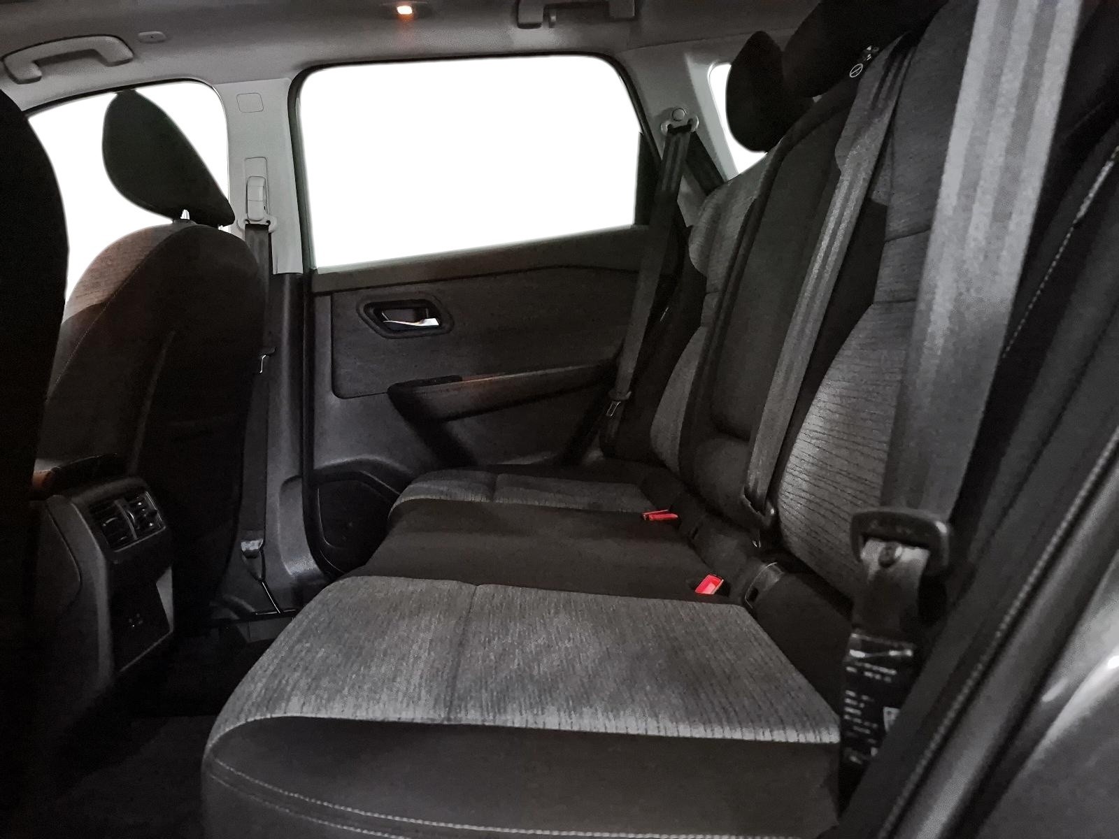 2023 Nissan Rogue SV Moonroof