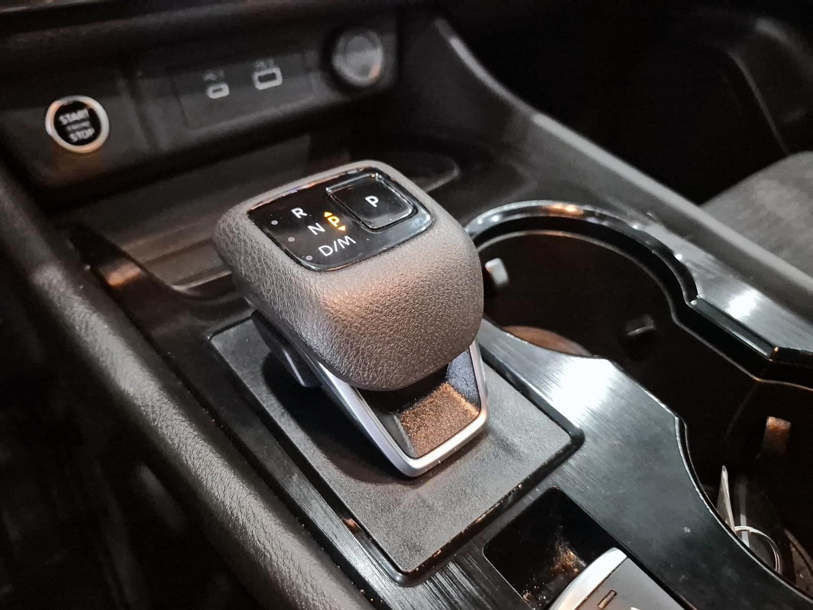 2023 Nissan Rogue SV Moonroof