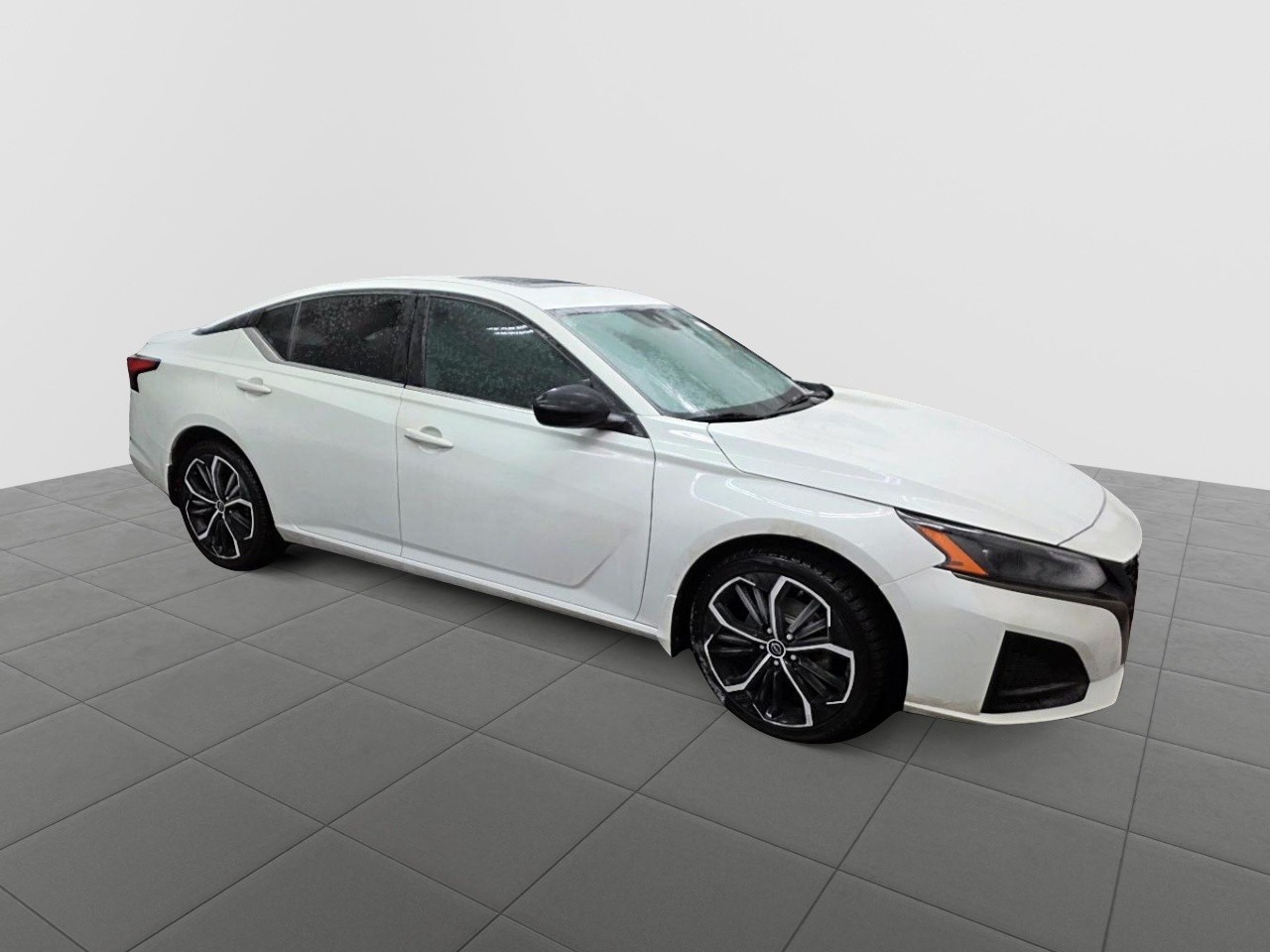 2023 Nissan Altima SR