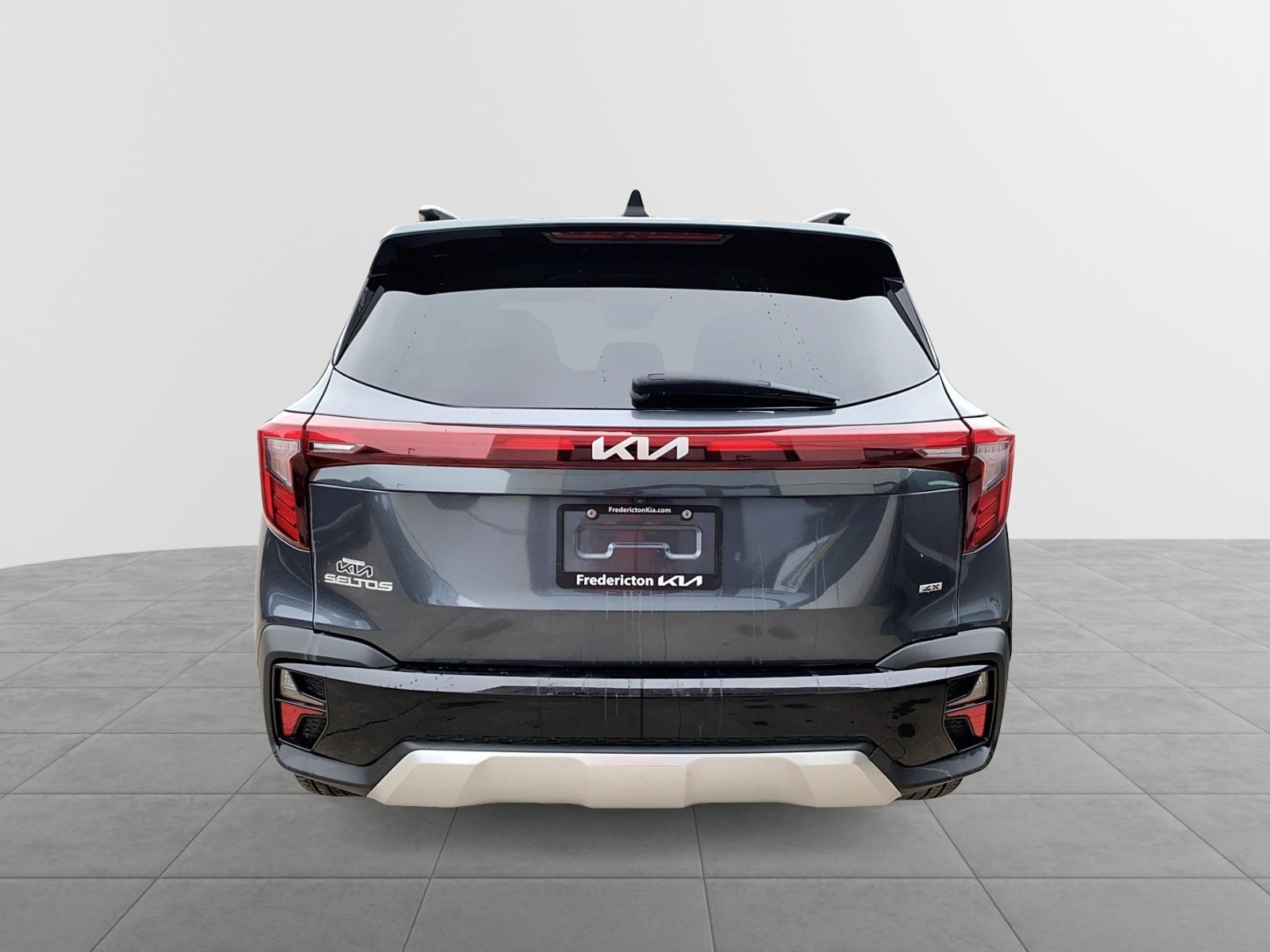 2024 Kia Seltos SX w/Brown Interior