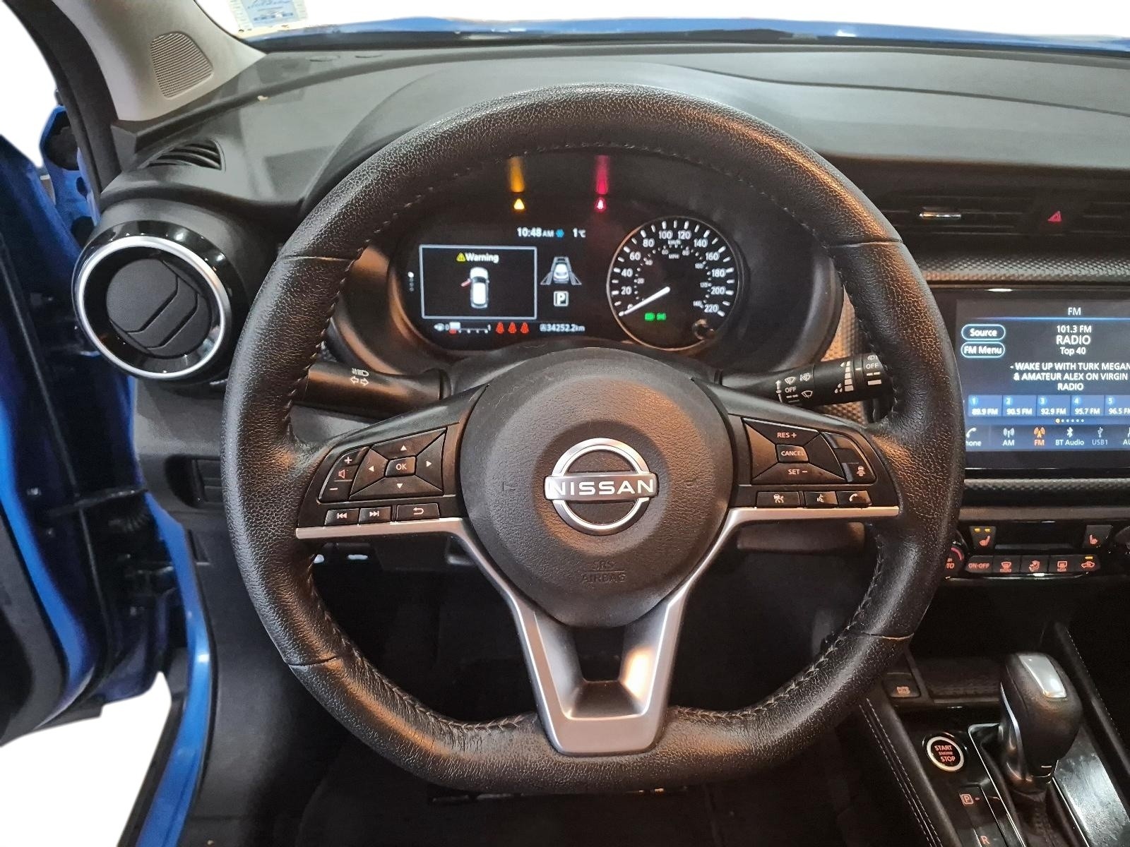 2023 Nissan Kicks SV