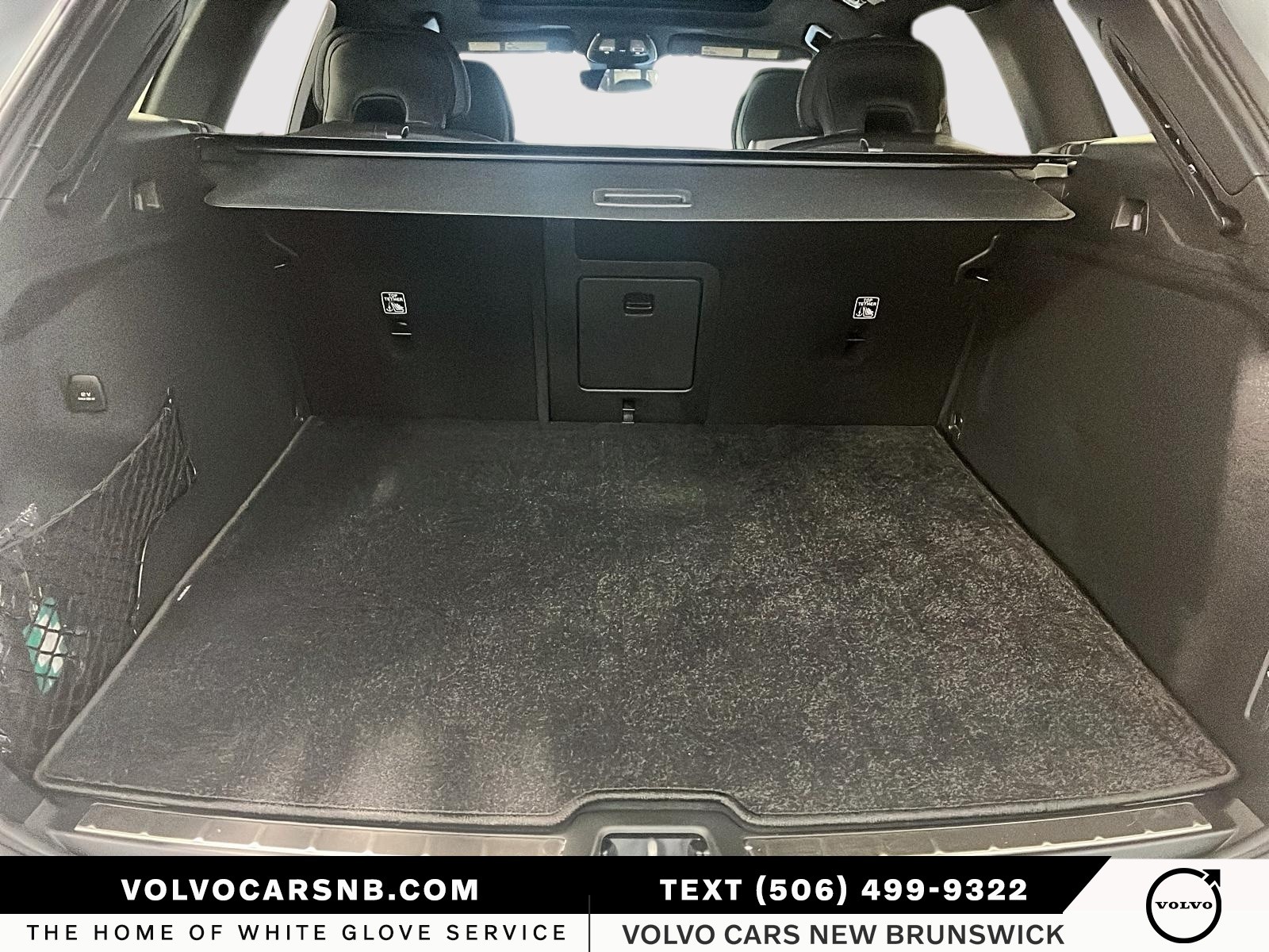 2026 Volvo XC60 B5 Ultra Dark Theme